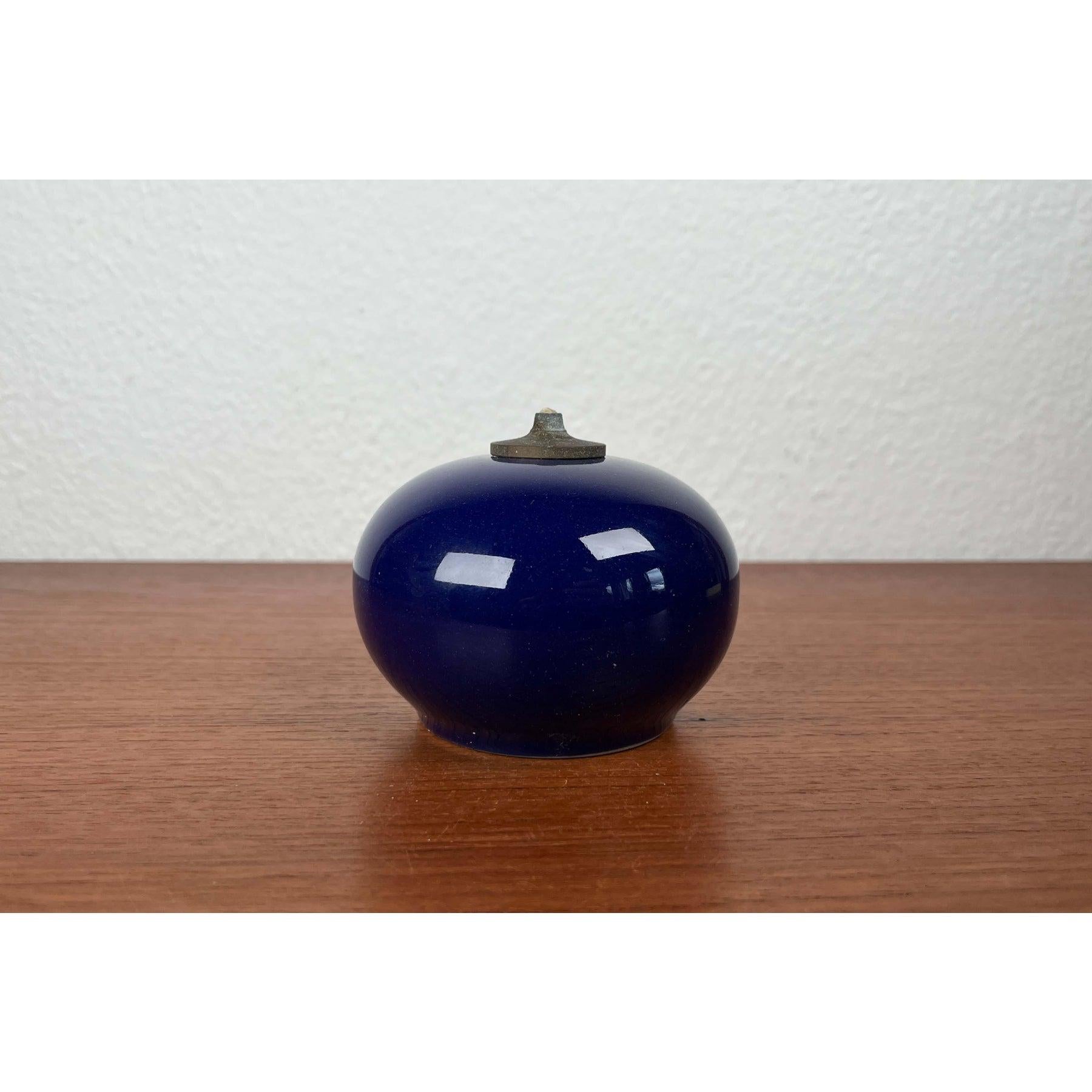 Lámpara de aceite danesa de mediados de siglo de Studio Pottery de Asbo Stentøj, años 60 Moderno de mediados de siglo en venta