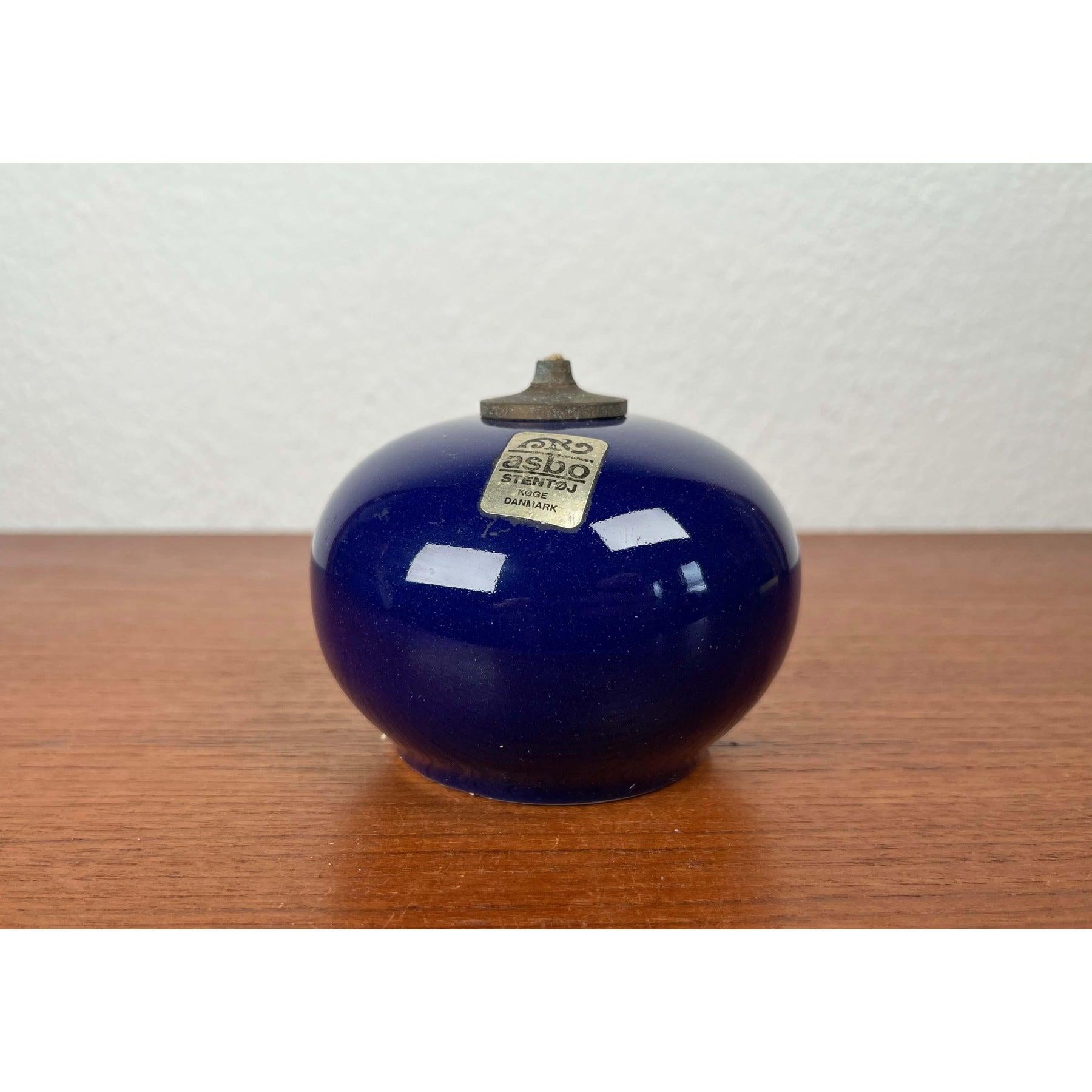 Lámpara de aceite danesa de mediados de siglo de Studio Pottery de Asbo Stentøj, años 60 Danés en venta