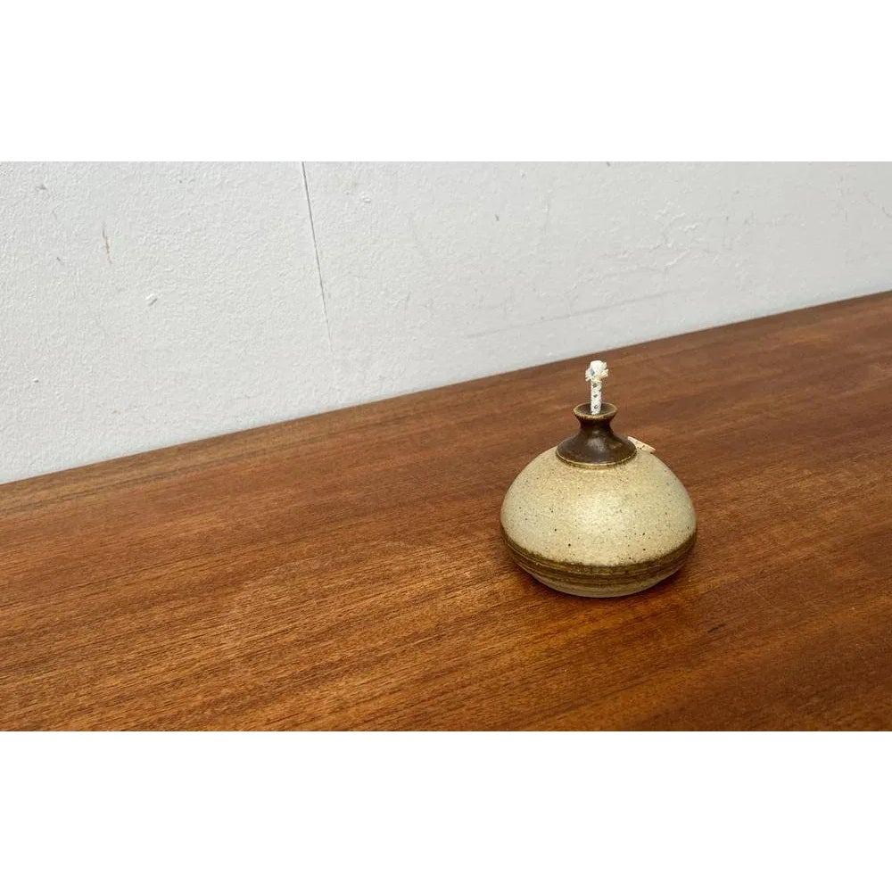 XX secolo Lampada a olio in Studio Pottery danese di metà secolo di Bjergard, anni '60 in vendita