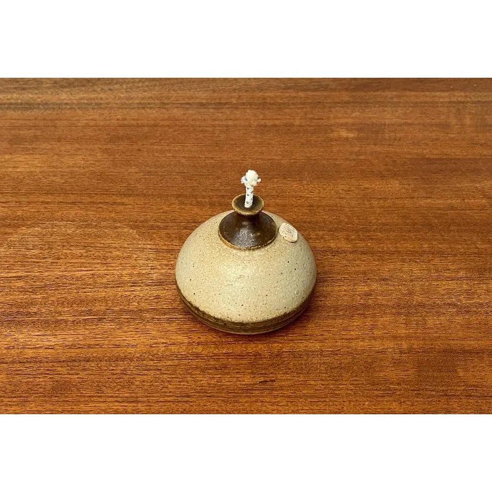 Lampada a olio in Studio Pottery danese di metà secolo di Bjergard, anni '60 in vendita 2