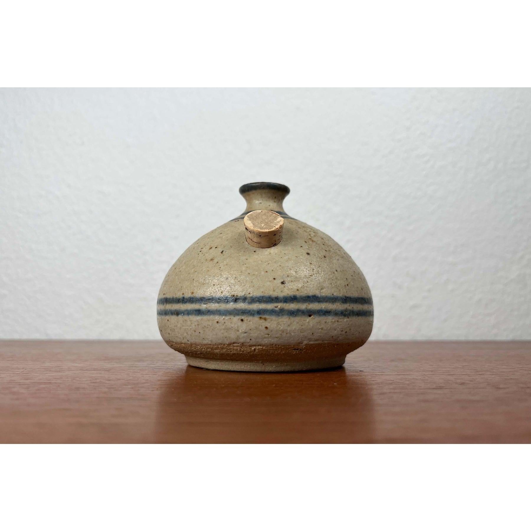 Lámpara de aceite danesa de mediados de siglo de Studio Pottery de Bjergard Keramik, años 60 Moderno de mediados de siglo en venta