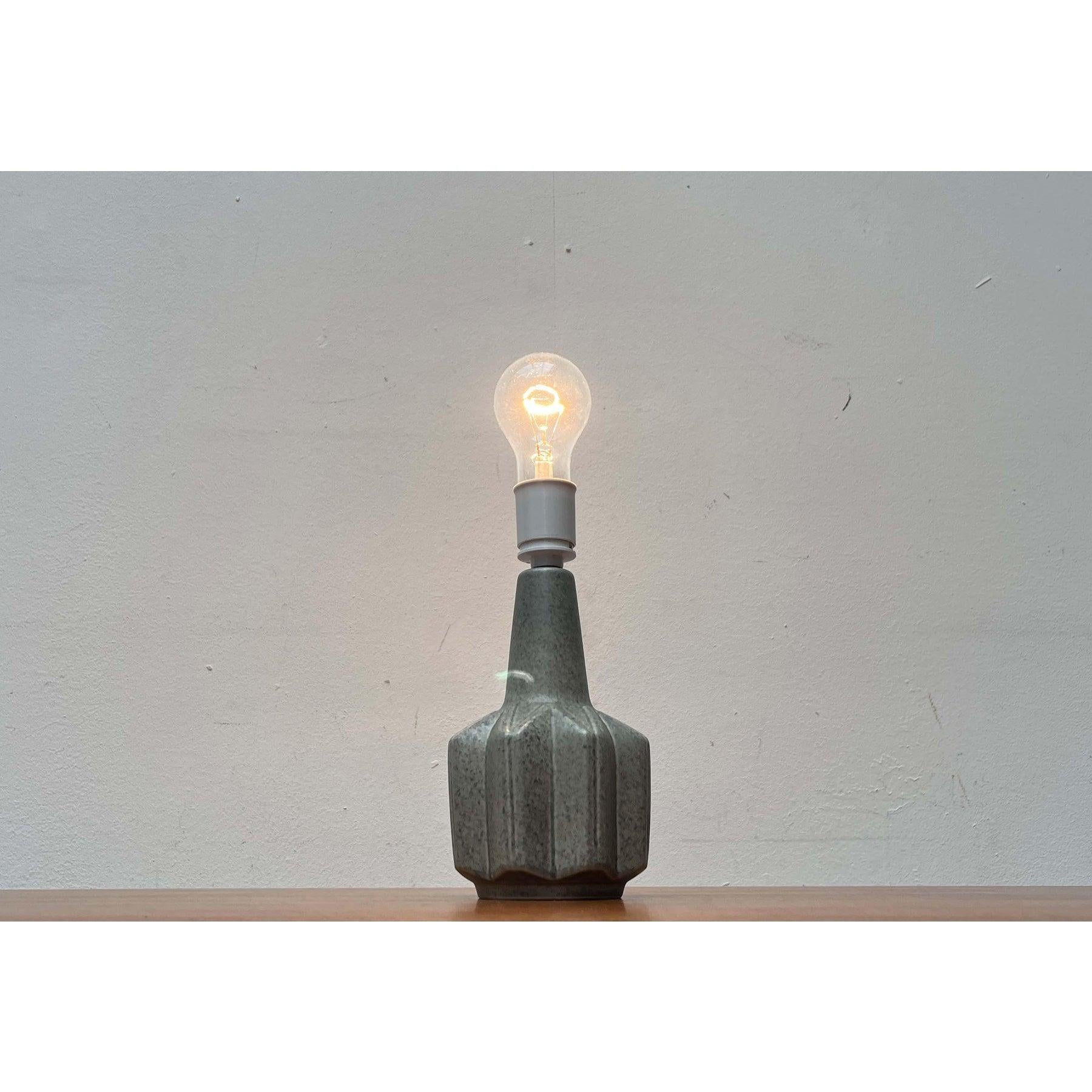 Lampada da tavolo in Studio Pottery danese di metà secolo di Einar Johansen per Søholm, anni '60 in vendita 4