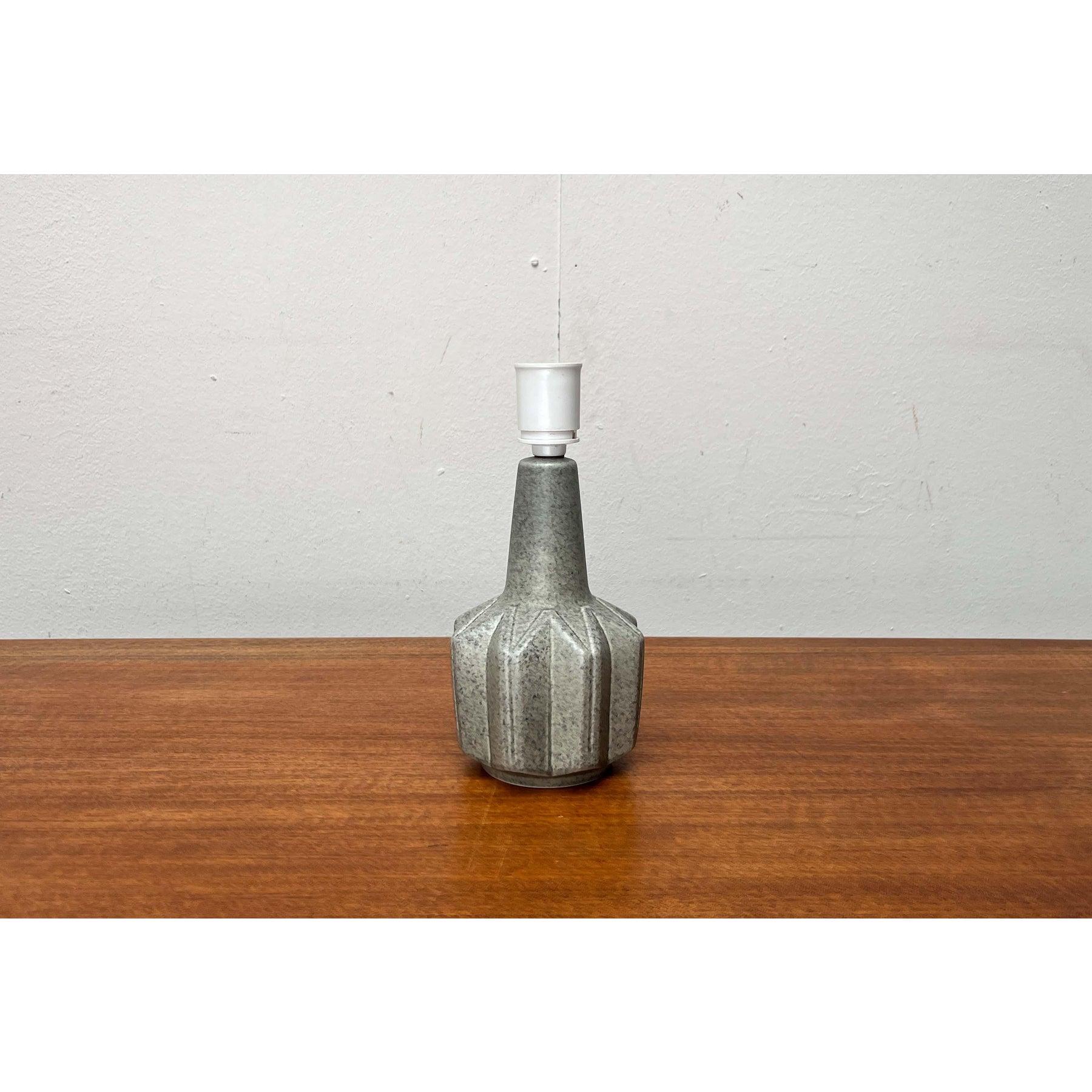 Mid-Century moderno Lampada da tavolo in Studio Pottery danese di metà secolo di Einar Johansen per Søholm, anni '60 in vendita