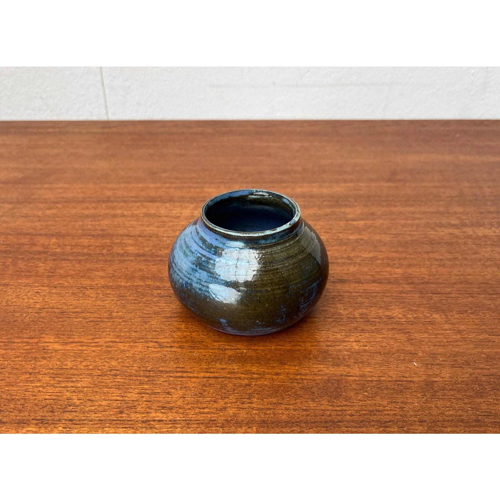 Vaso di Studio Pottery danese del 1960 di Cecilie Frausing, metà secolo. in vendita 1