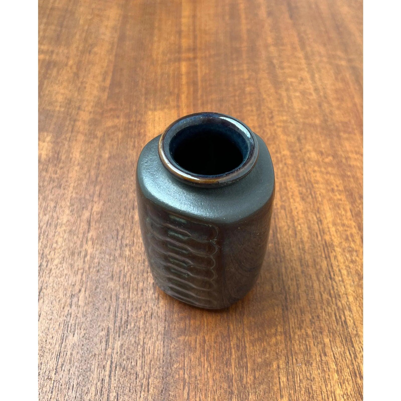 Vaso in Studio Pottery danese di metà secolo di Einar Johansen per Søholm, anni '60 in vendita 2