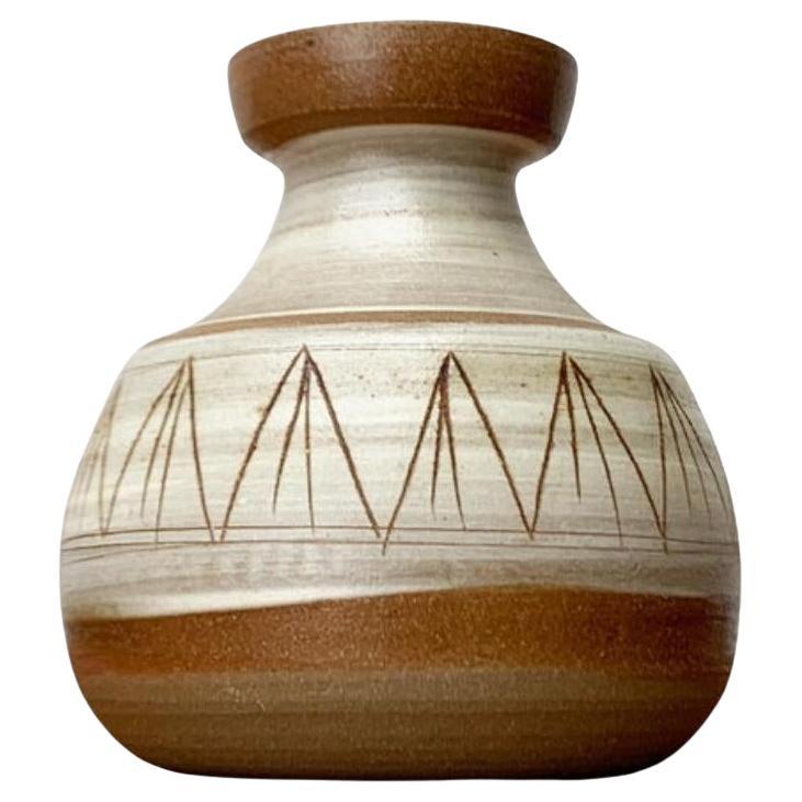Jarrón de cerámica danesa de mediados de siglo Studio Pottery en gres de Noomi Backhausen, años 60