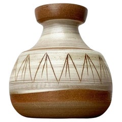 Jarrón de cerámica danesa de mediados de siglo Studio Pottery en gres de Noomi Backhausen, años 60