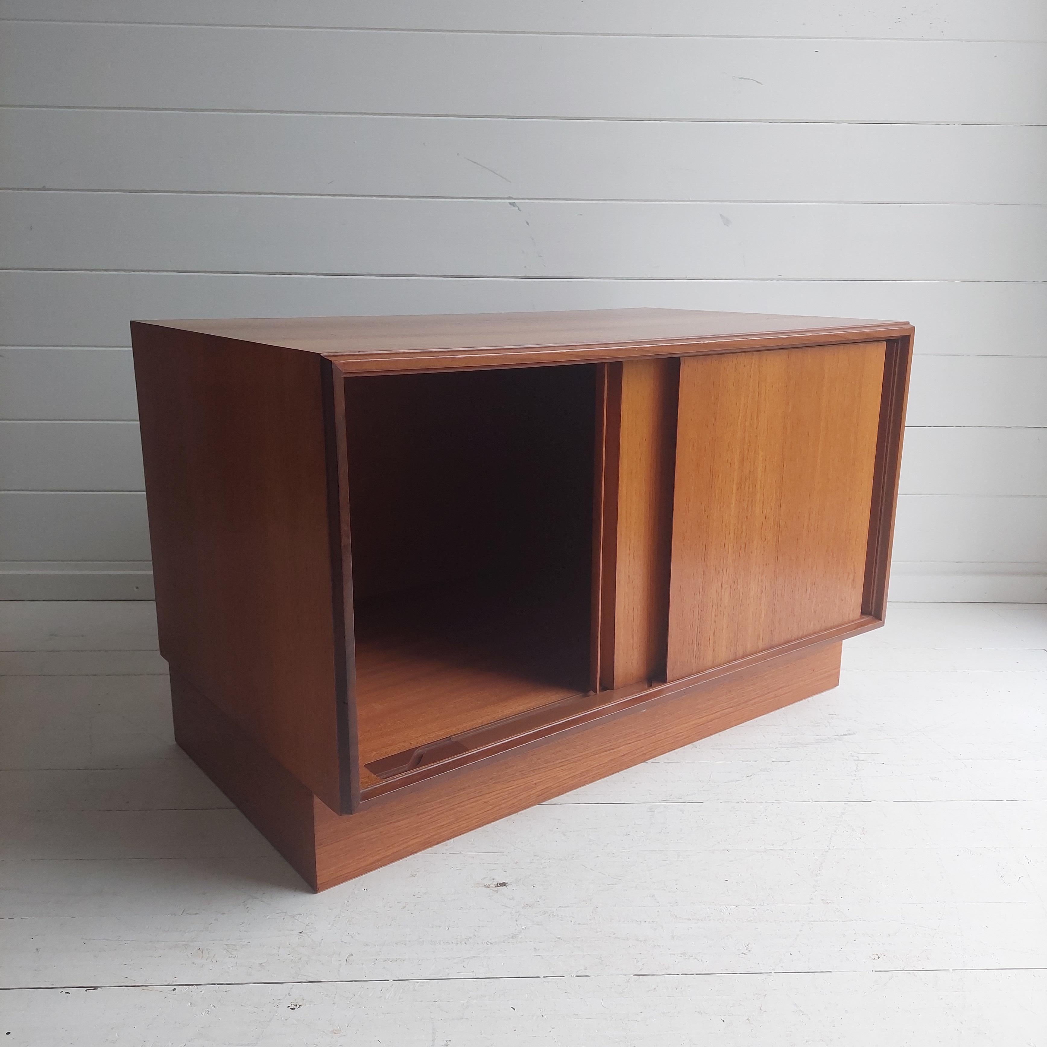 Mid Century Danish Style G Plan ‘Form 5’ Teak Low compact Sideboard storage unit 1