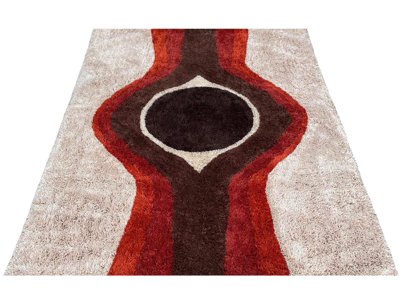 Dänischer Rya-Teppich im Mid-Century-Stil aus der Mitte des Jahrhunderts in Rot & Orange mit modernem Design im Angebot 1