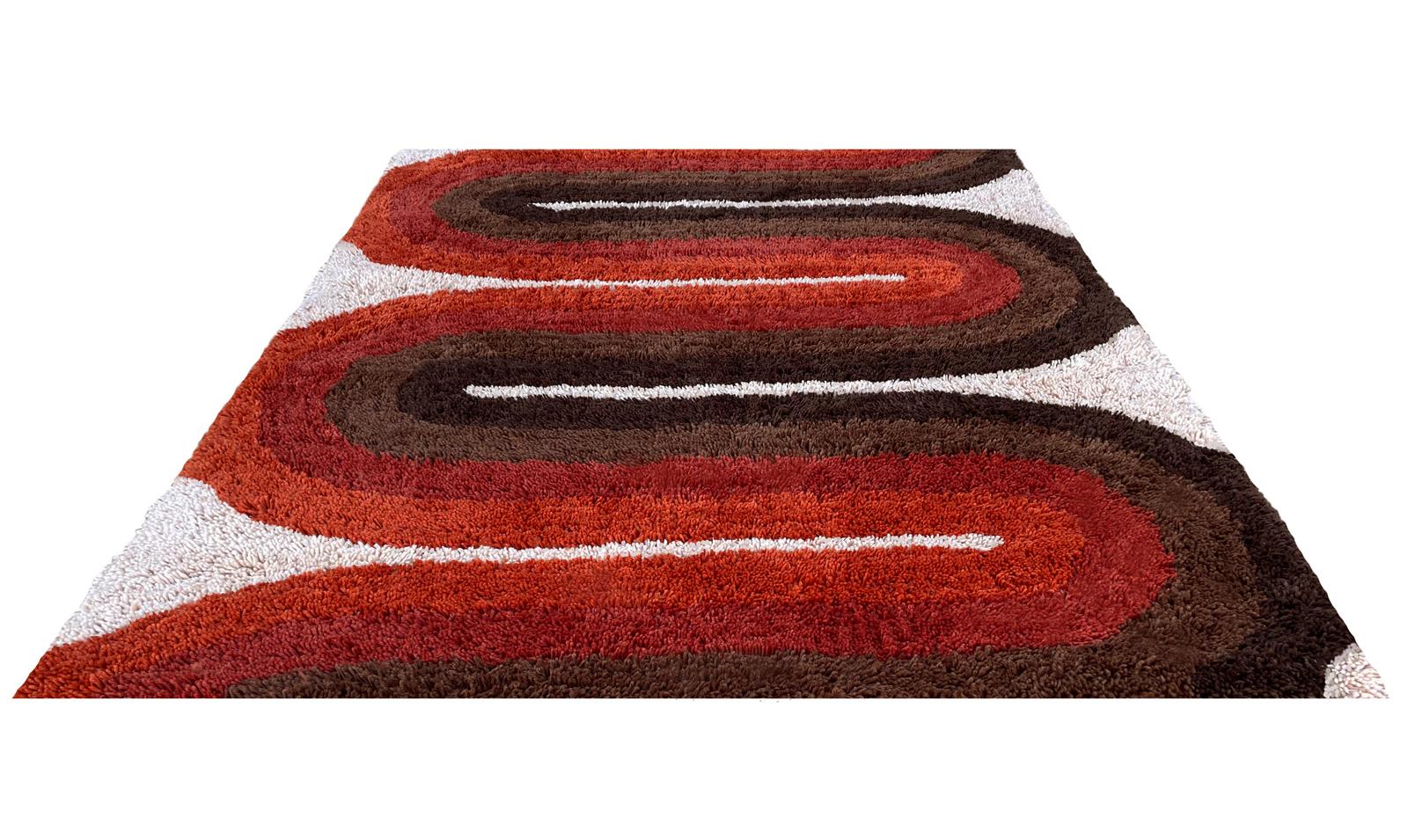 Contemporary Mid-Century Danish Style Rya Area Shag Rug in Red & Orange Modern Wave Design For Sale
