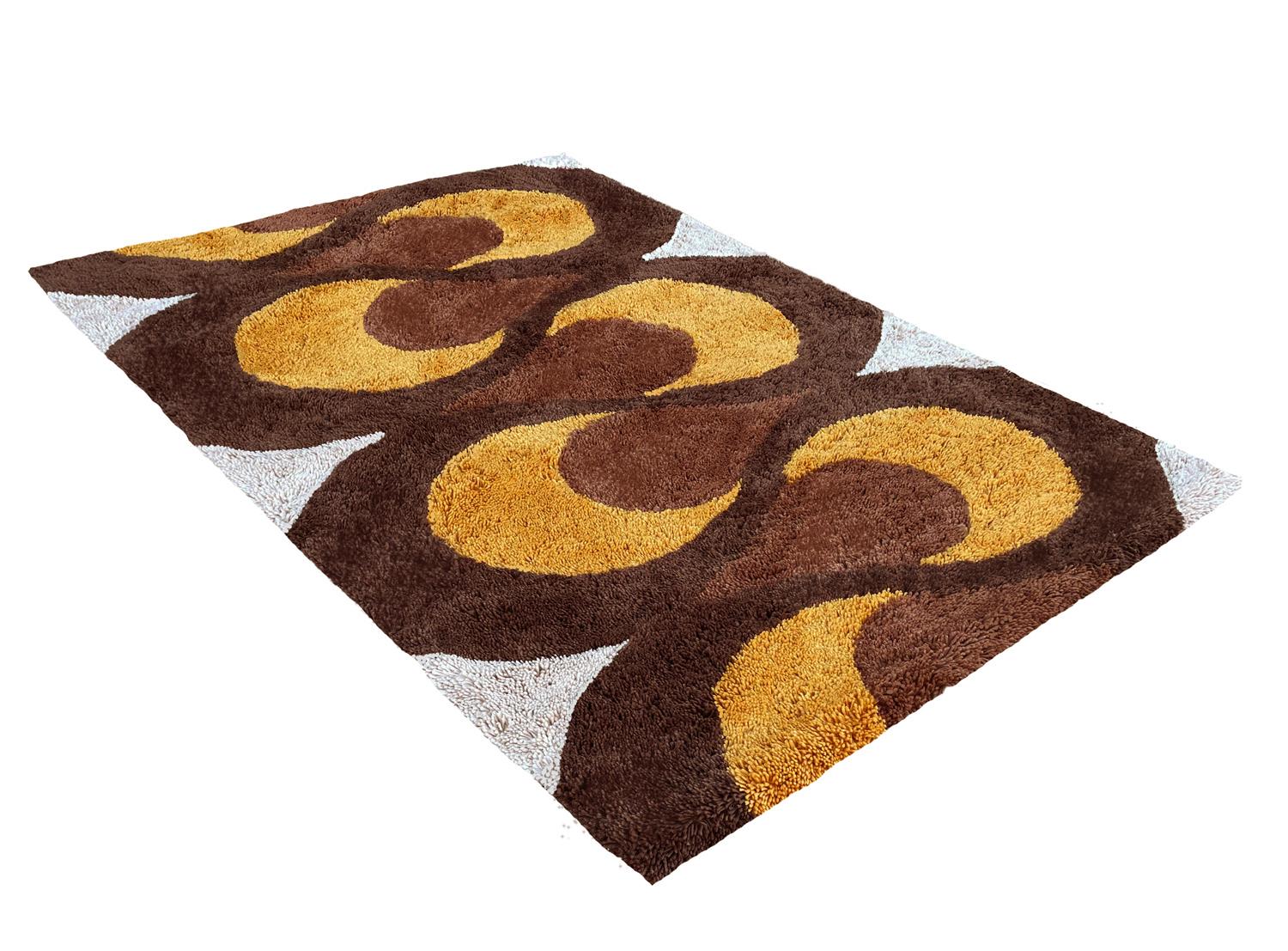 Mid Century Danish Style Rya Area Shag Rug in Teardrop Design after Panton 2