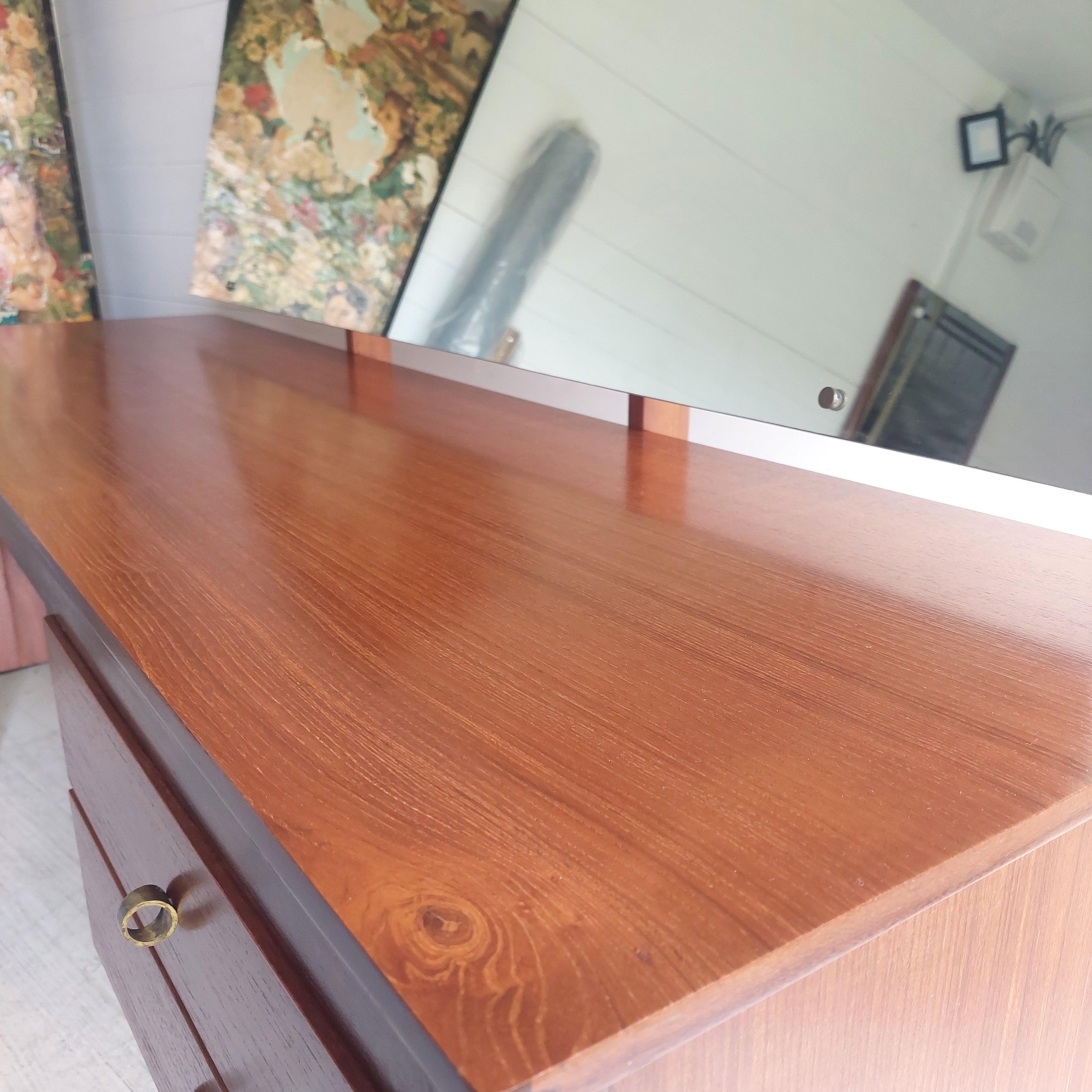 Mid Century  Danish style Teak Dressing table Desk Heals Of London, 60s For Sale 6