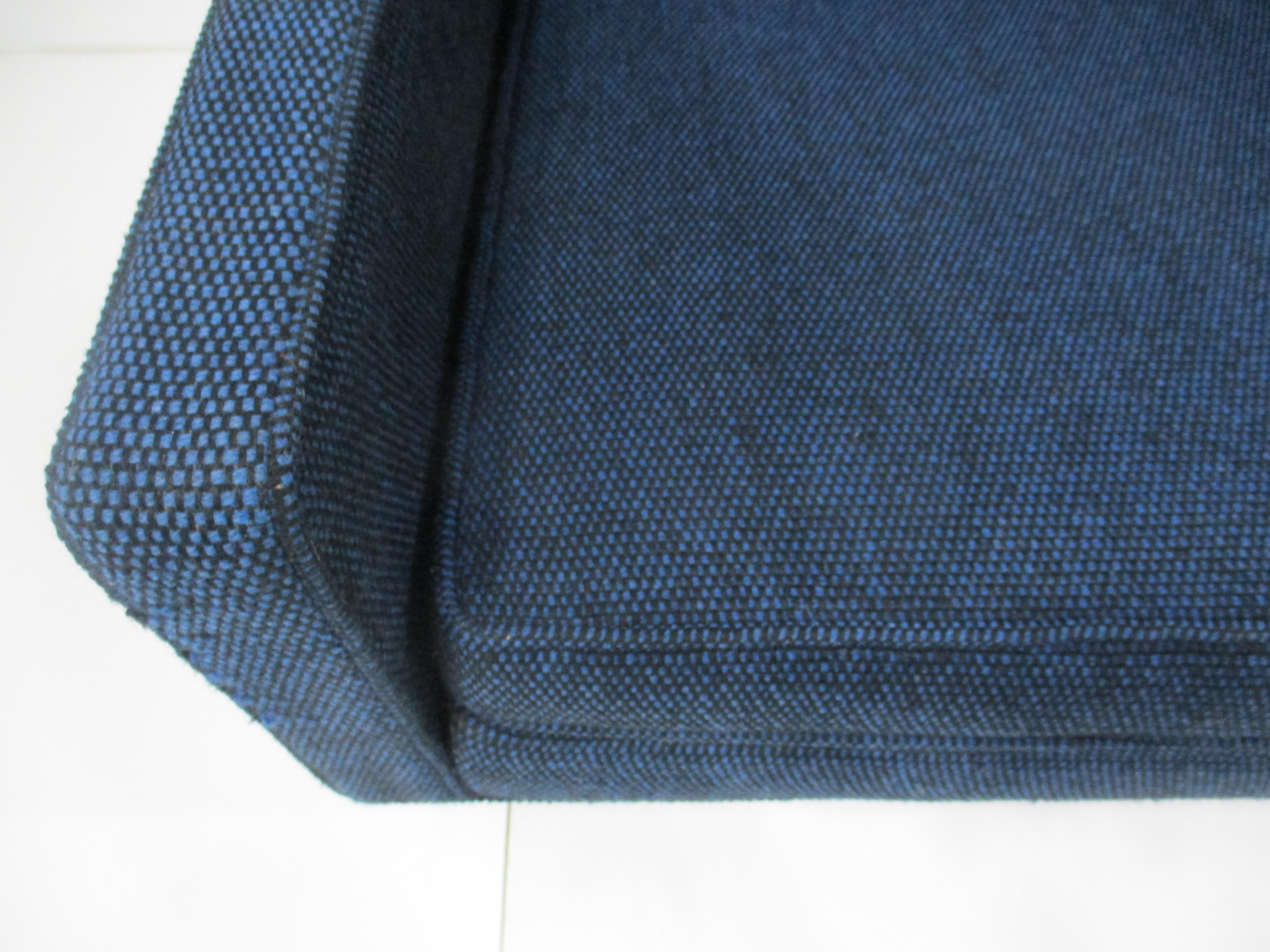 20th Century Jens Risom Mid Century Danish Styled Loveseat ( A ) For Sale