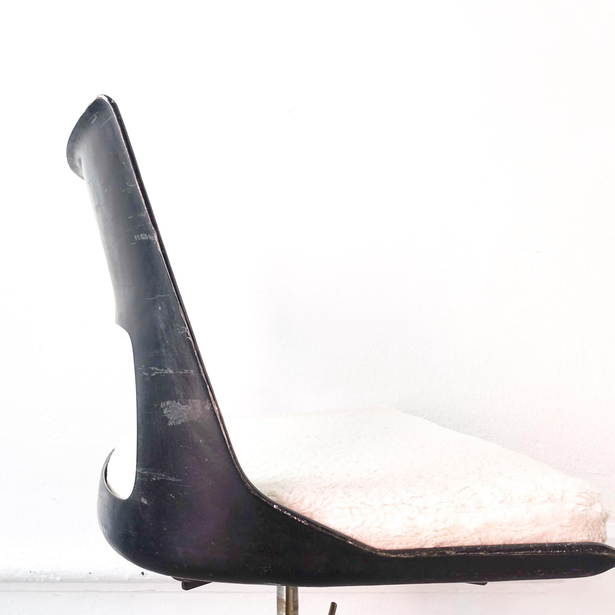 Mid-Century Danish Swivel Chair, Model KK-1A, by Kay Korbing for Fibrex Denmark 9