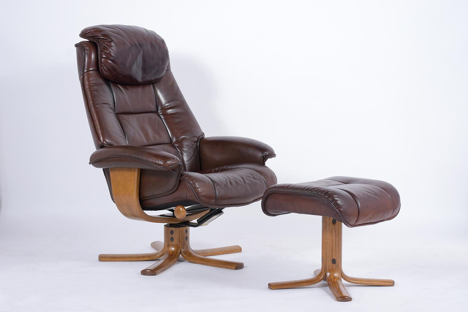 Hand-Crafted 1980s Danish Leather Lounge Chair & Ottoman Set - Vintage Elegance For Sale