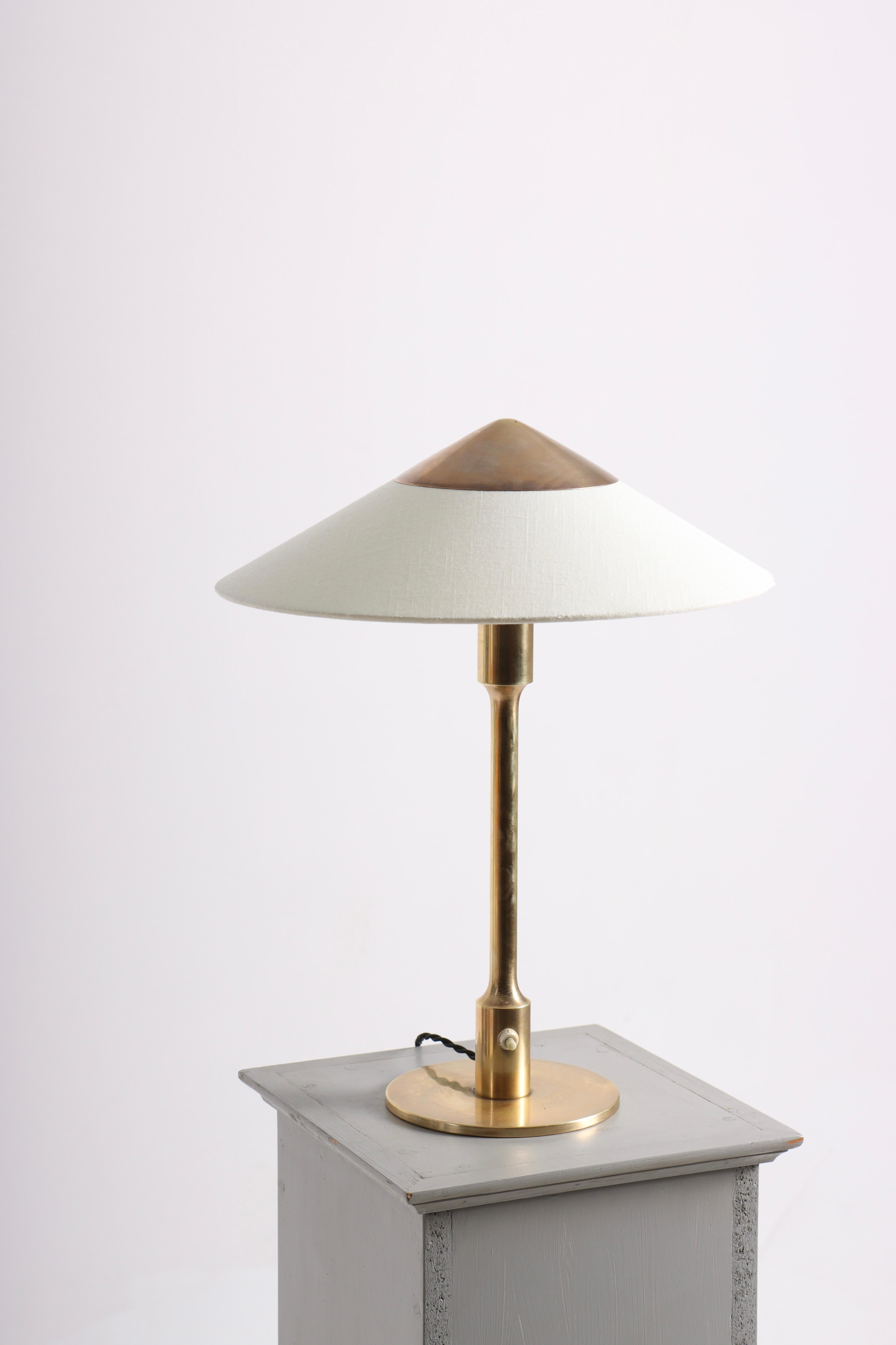 Mid-Century Danish Table Lamp in Brass, 1950s For Sale 1