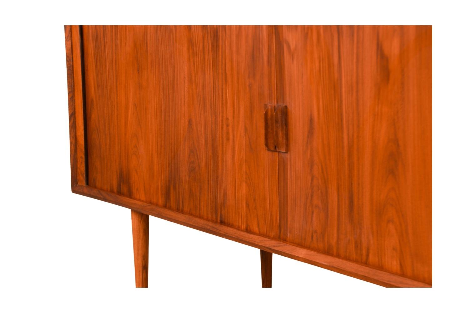 Credenza danese di metà secolo con porta a tamburo Faarup Mobelfabrik Svend Larsen in vendita 6