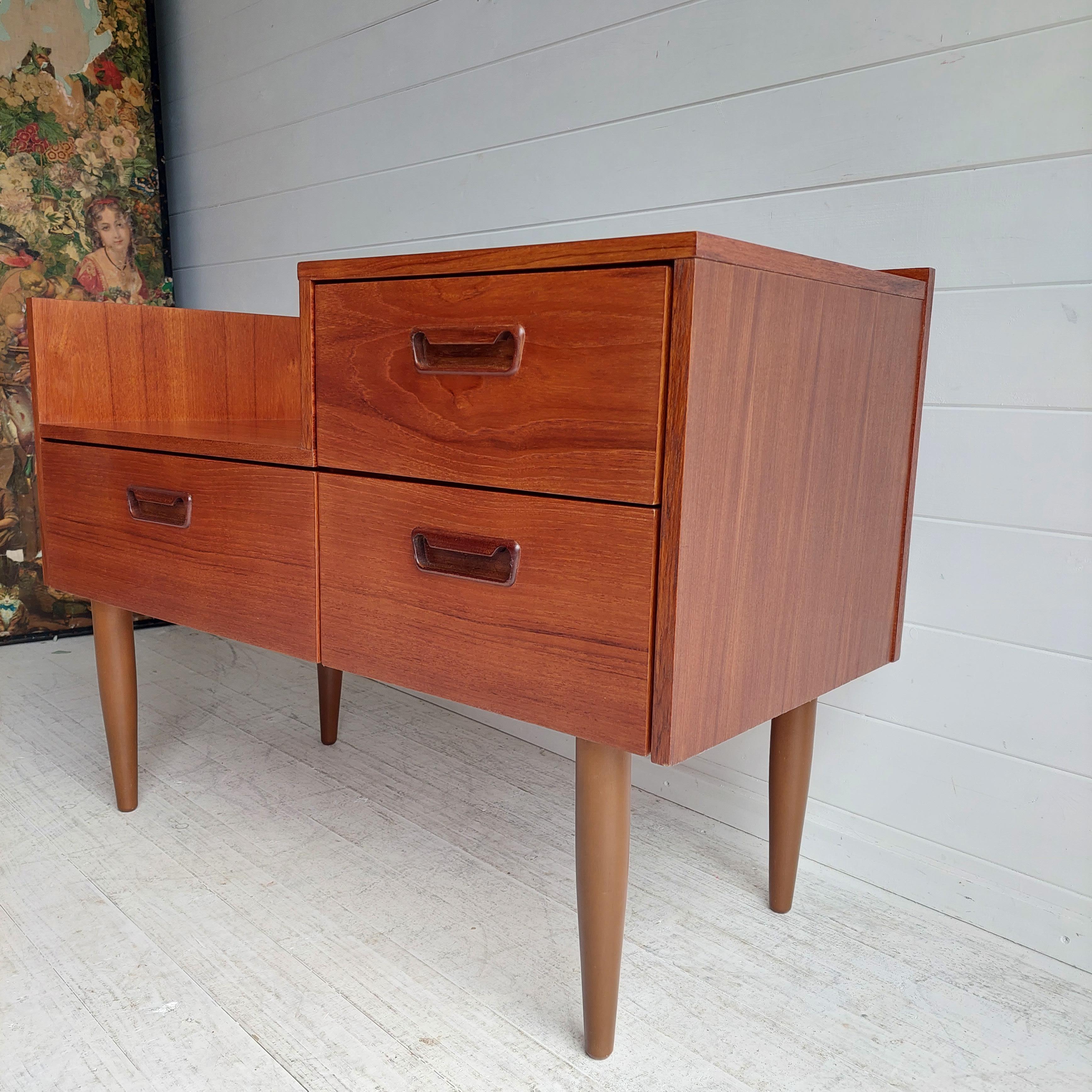 Mid Century  Danish Teak 1960's Low Level chest of drawers Hall Storage Unit cab 8