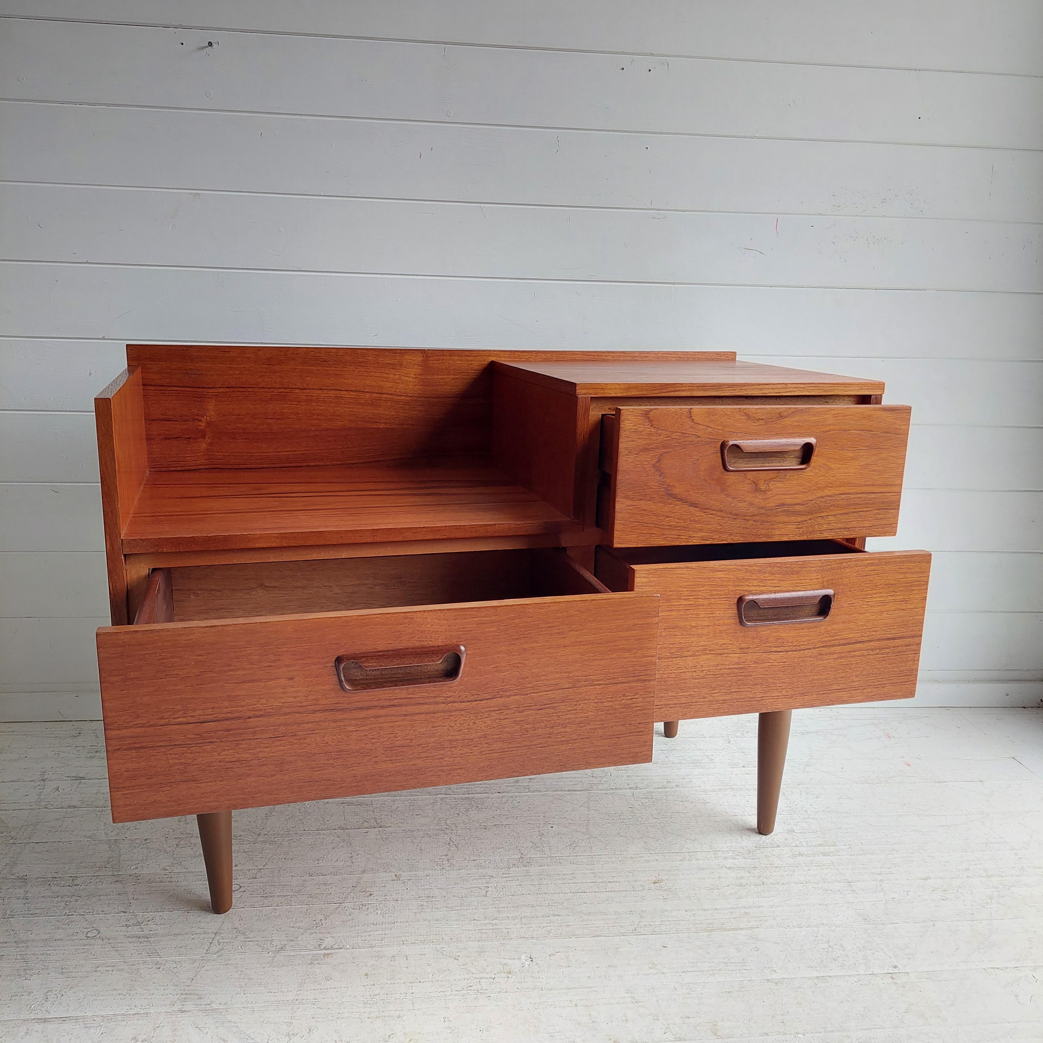 Mid Century  Danish Teak 1960's Low Level chest of drawers Hall Storage Unit cab 3