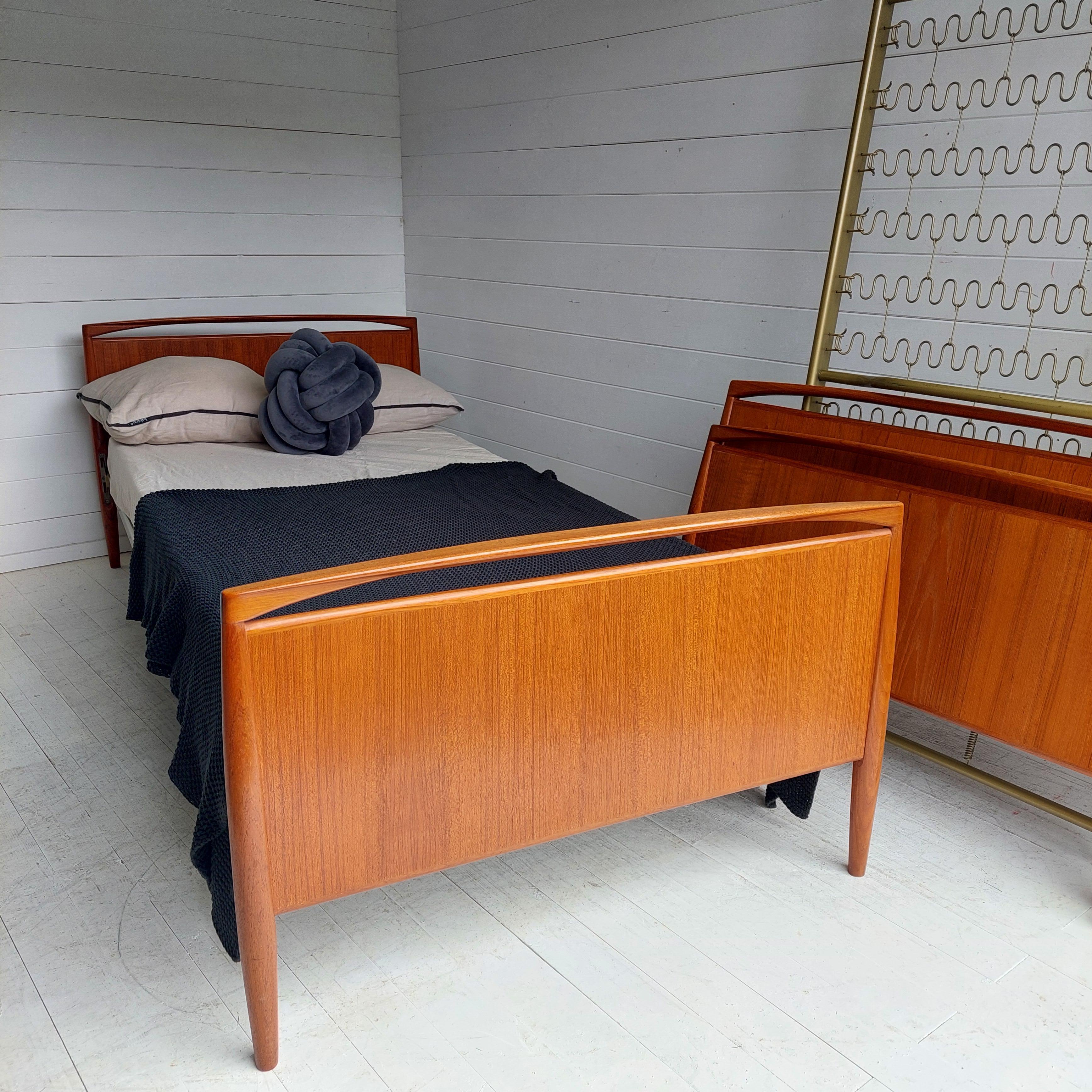 Scandinavian Modern Mid Century Danish Teak 2 Single beds Kai Kristiansen daybeds for Magnus Olesen For Sale