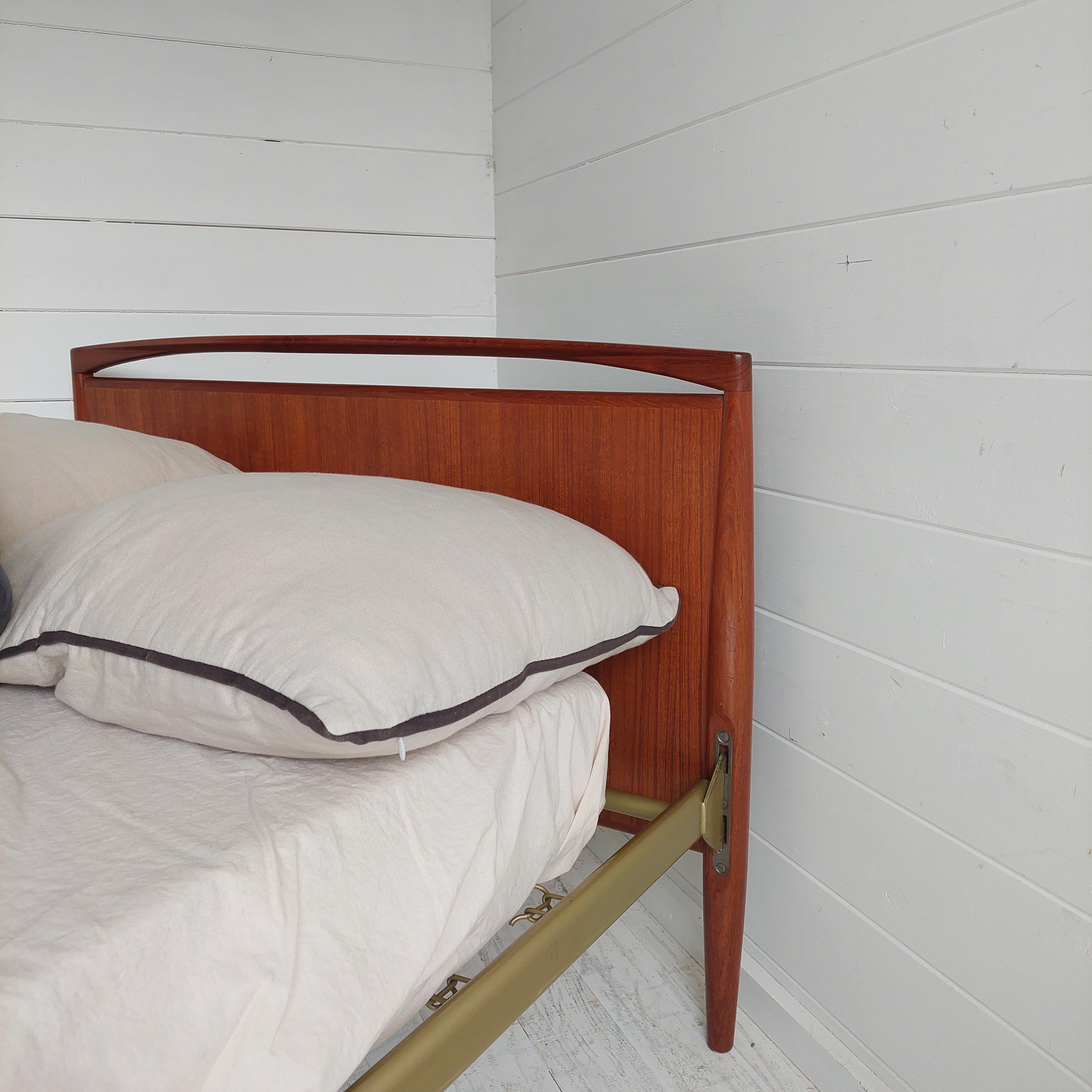 20th Century Mid Century Danish Teak 2 Single beds Kai Kristiansen daybeds for Magnus Olesen For Sale