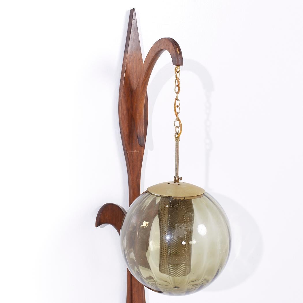 Mid Century Danish Teak and Glass Wall Mount Lamp In Good Condition For Sale In Countryside, IL