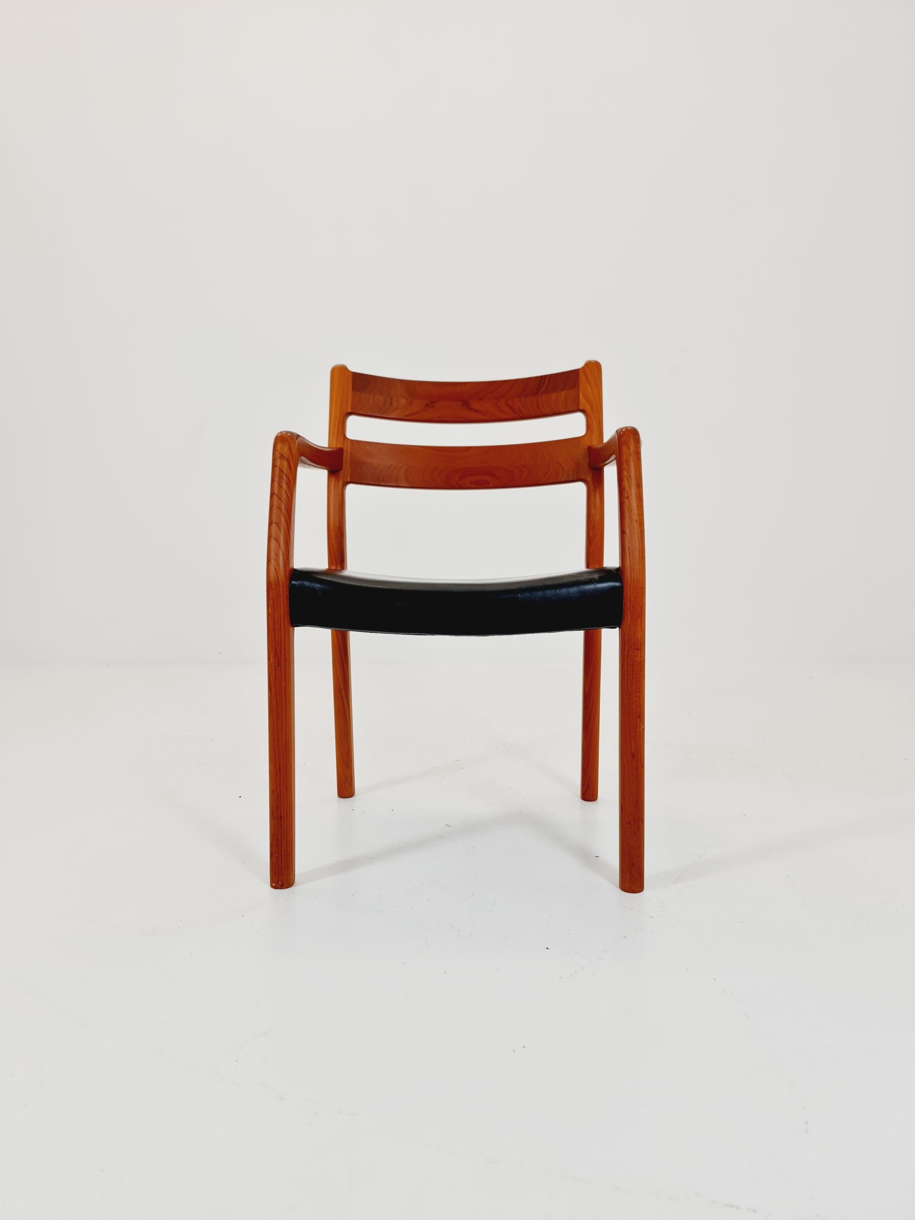 Sillón danés de teca de mediados de siglo de ERIK KIRKEGAARD para Glostrup  de los años 60 Moderno de mediados de siglo en venta