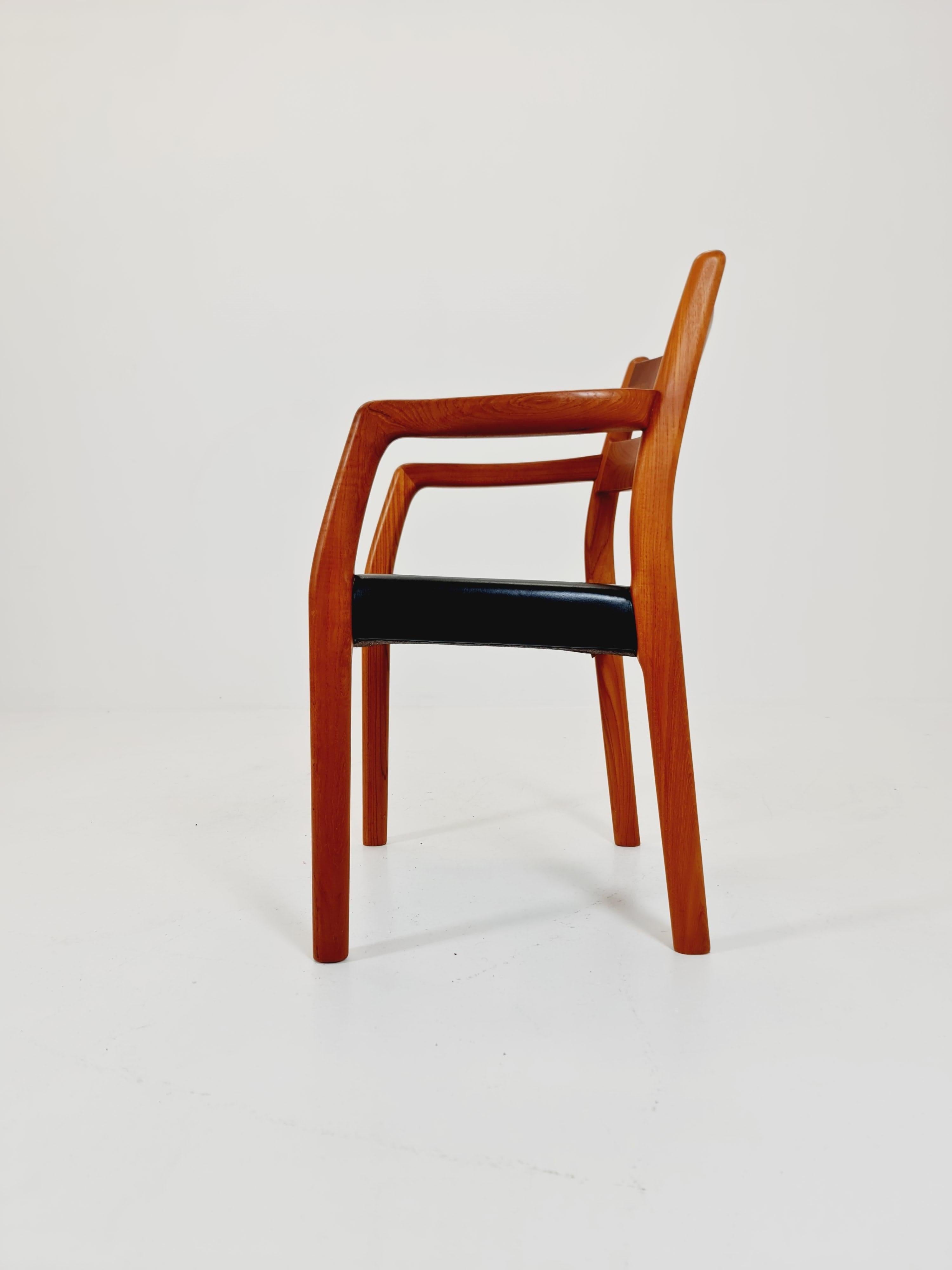 Sillón danés de teca de mediados de siglo de ERIK KIRKEGAARD para Glostrup  de los años 60 Cuero en venta