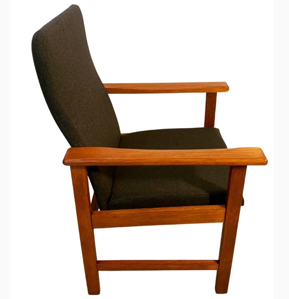 Mid-Century Modern Mid-Century Danish teak lounge chair