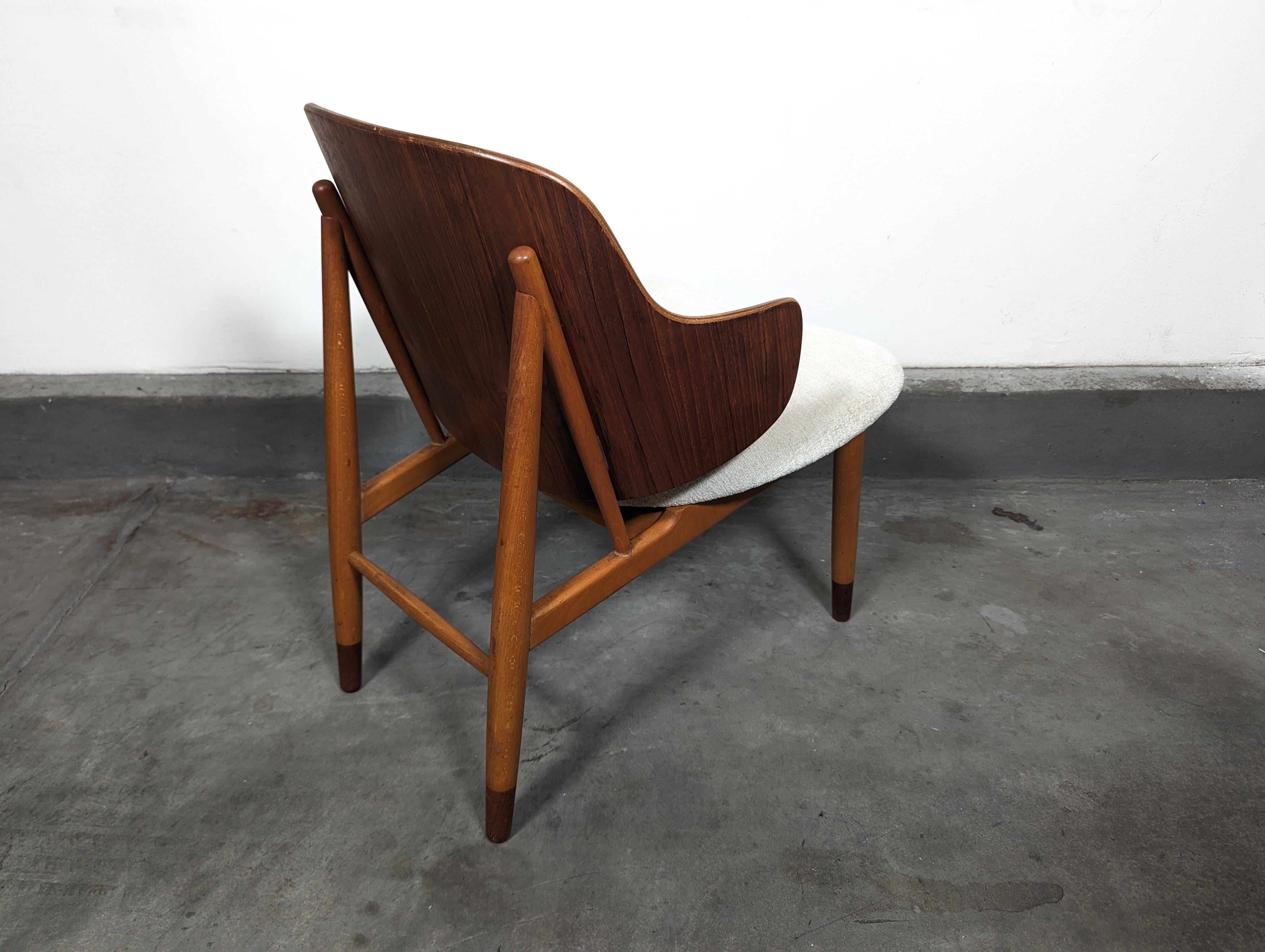 Mid Century Danish Teak & Beech Wood Penguin Chair by Ib Kofod-Larsen, c1950s For Sale 8