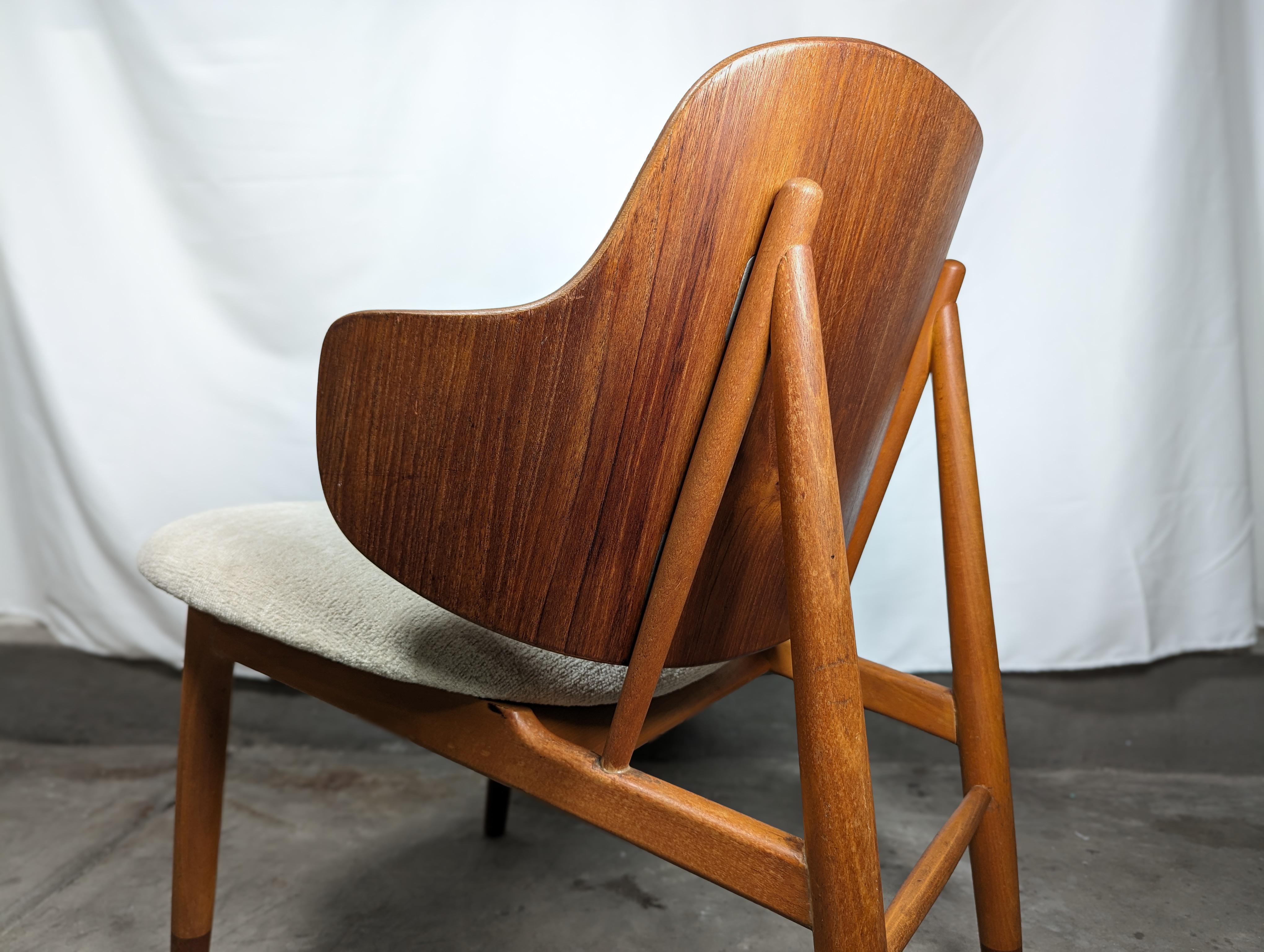 Scandinavian Modern Mid Century Danish Teak & Beech Wood Penguin Chair by Ib Kofod-Larsen, c1950s For Sale