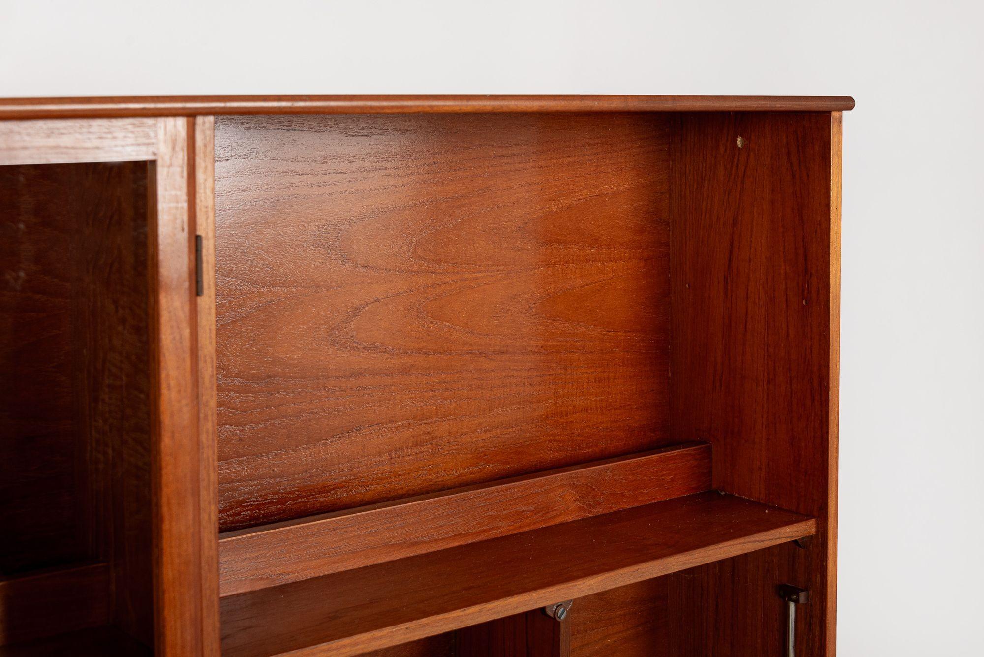 Mid Century Danish Teak Bookcase Wall Unit Cabinet For Sale 3