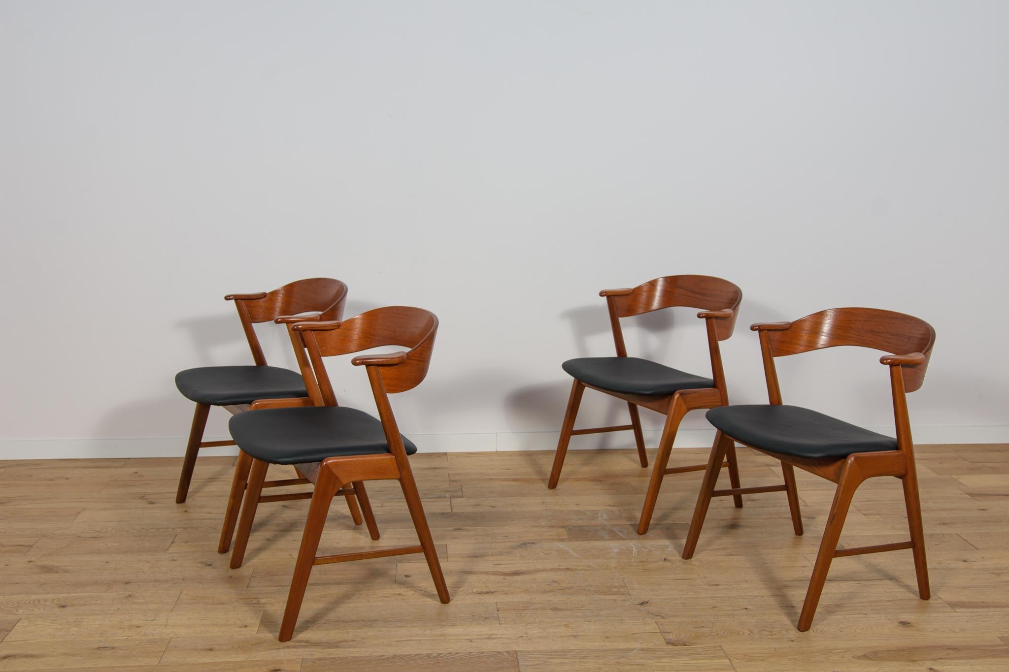 Mid-Century Danish Teak Chairs from Korup Stolefabrik, Denmark, 1960s, Set of 4 In Excellent Condition For Sale In GNIEZNO, 30