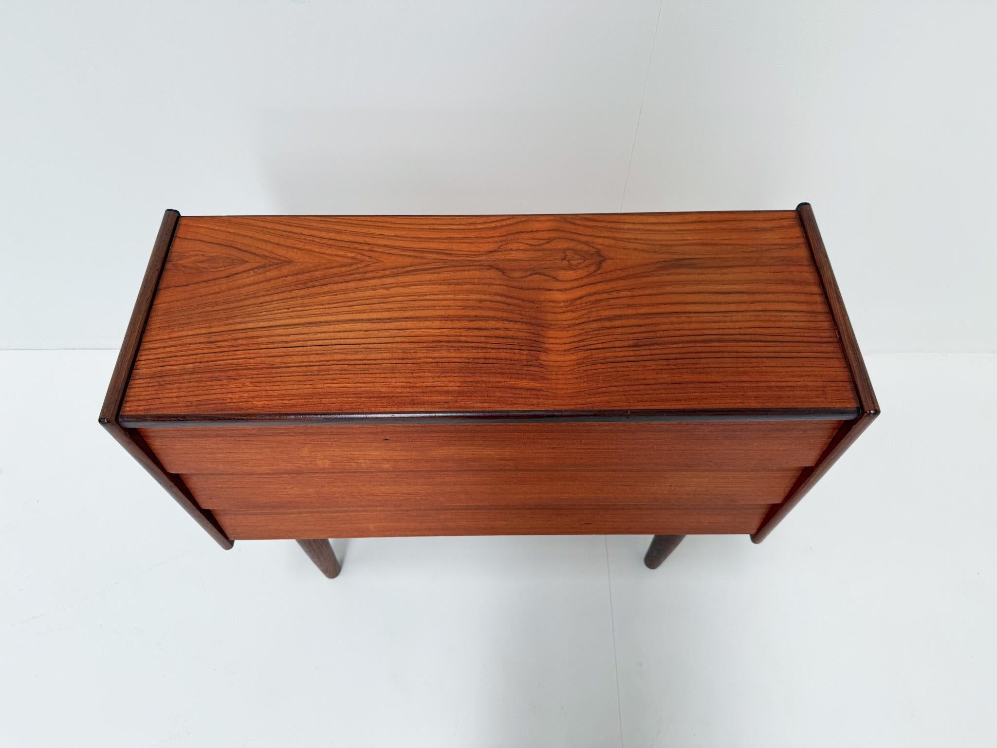 Mid-Century Modern Mid-Century Danish Teak Chest of Drawers, 1960s For Sale
