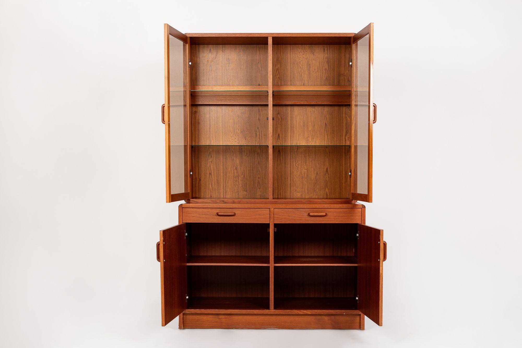 Mid Century Danish Teak China Cabinet or Bookcase Wall Unit In Good Condition For Sale In Detroit, MI