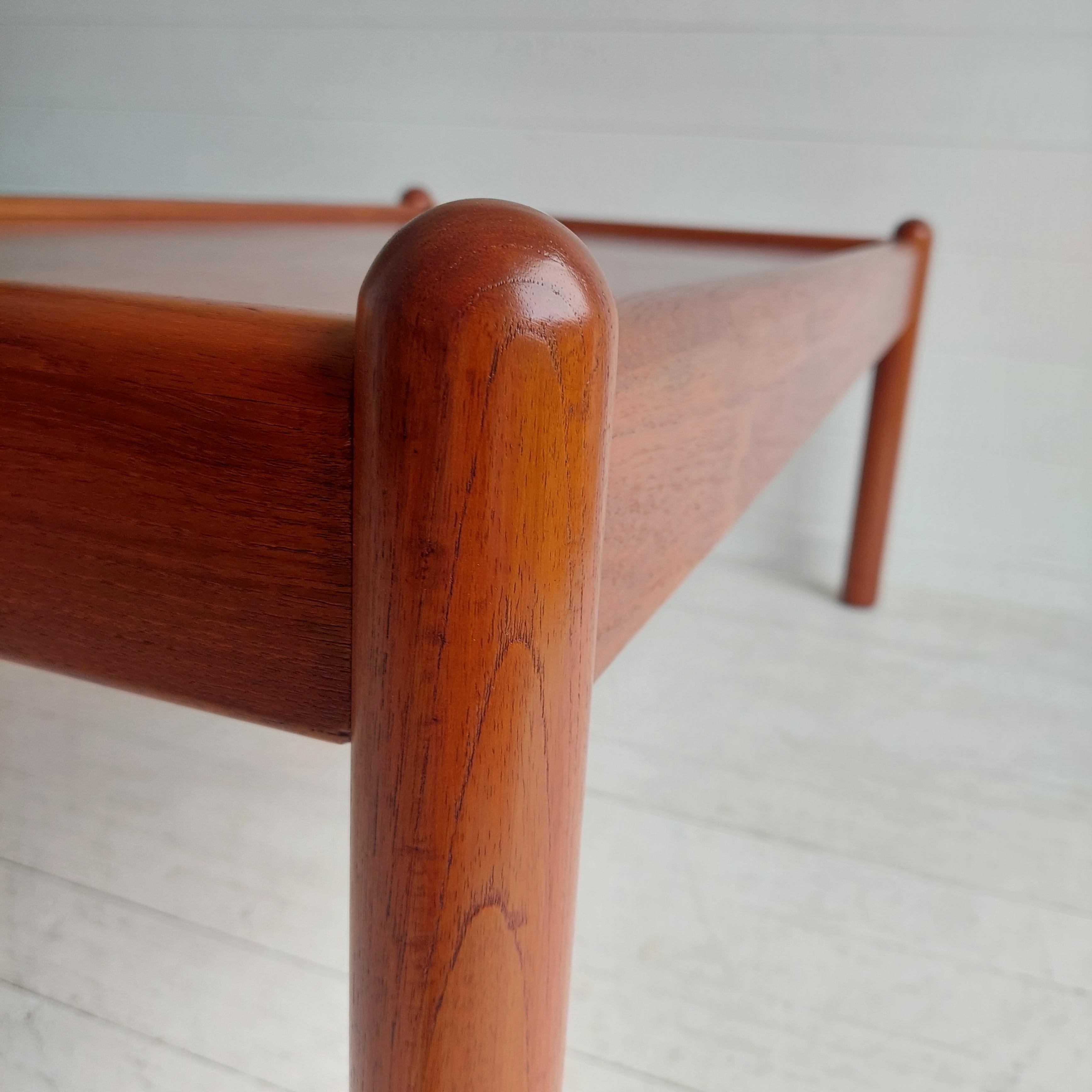 Mid Century Danish Teak Coffee Table by Domino Mobler,  70s 7