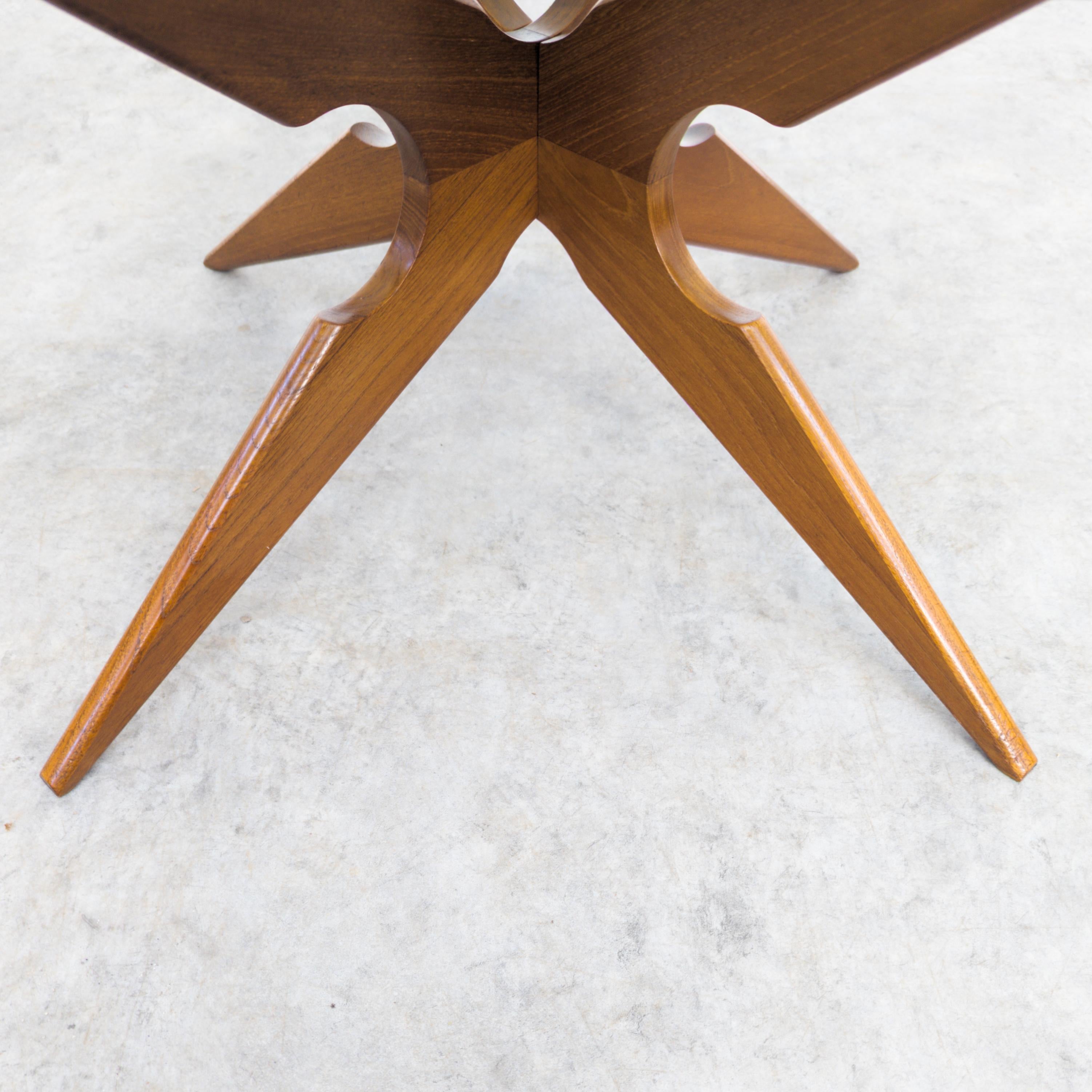 Mid Century Danish teak coffee table by Sika Møbler  For Sale 1