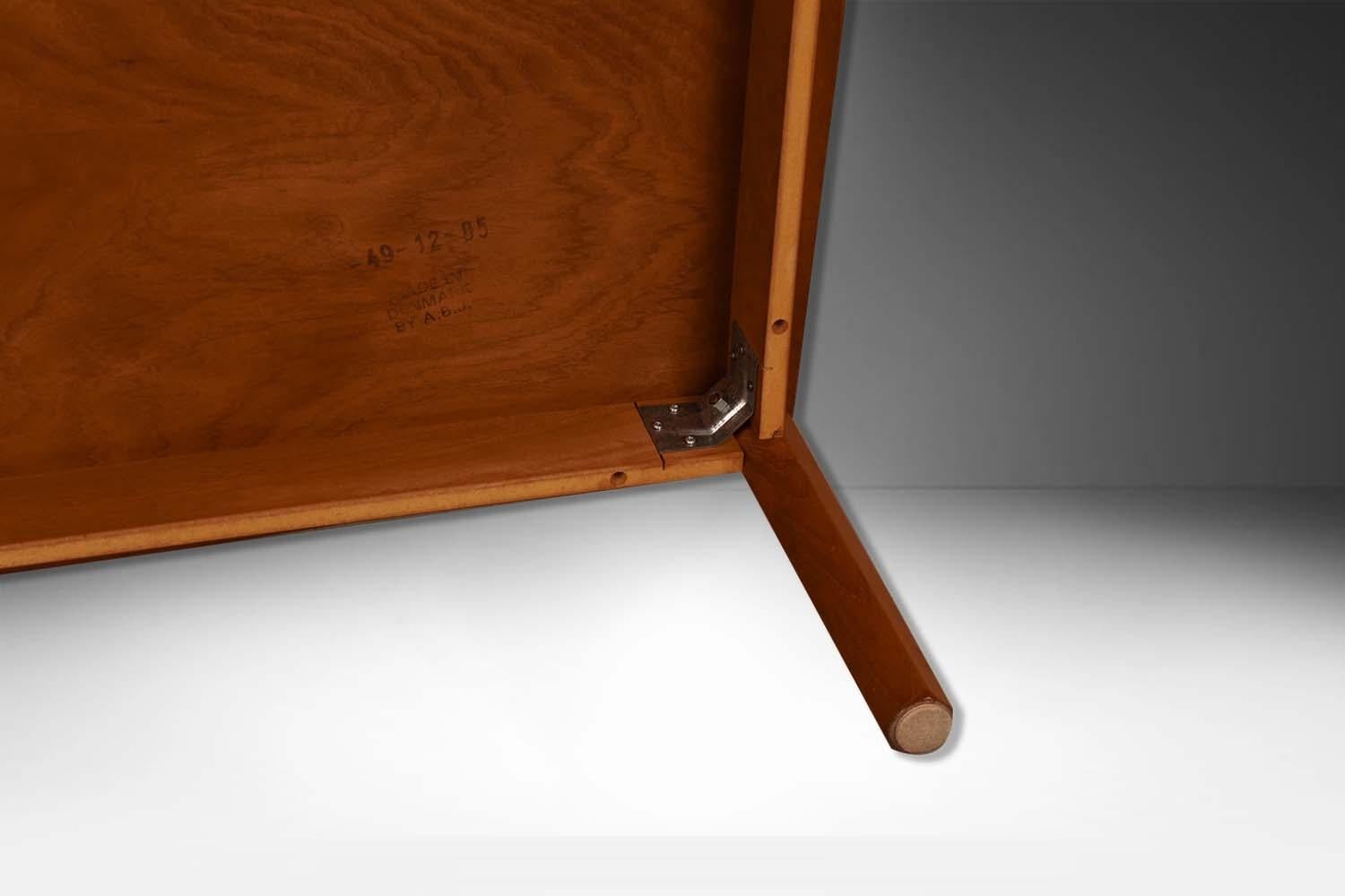 Table basse danoise en teck du milieu du siècle en vente 2
