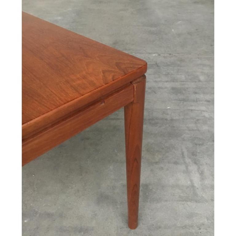 Dänischer Couchtisch aus Teakholz aus der Mitte des Jahrhunderts von Anton Kildebergs Møbelfabrik (20. Jahrhundert) im Angebot