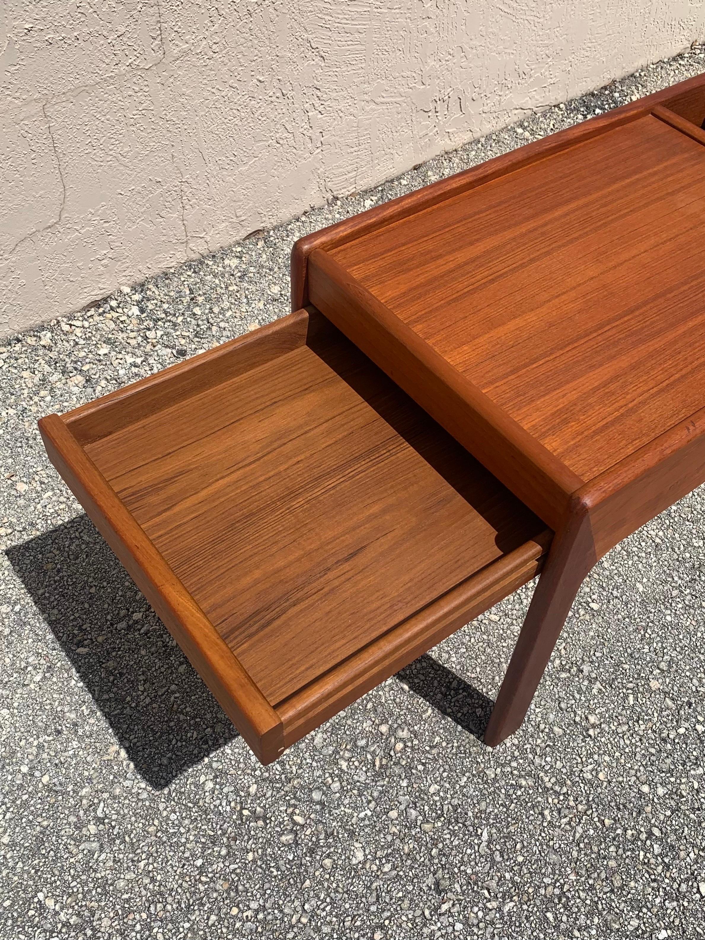 Mid Century Danish Teak Coffee Table with Suede Magazine Holder For Sale 6