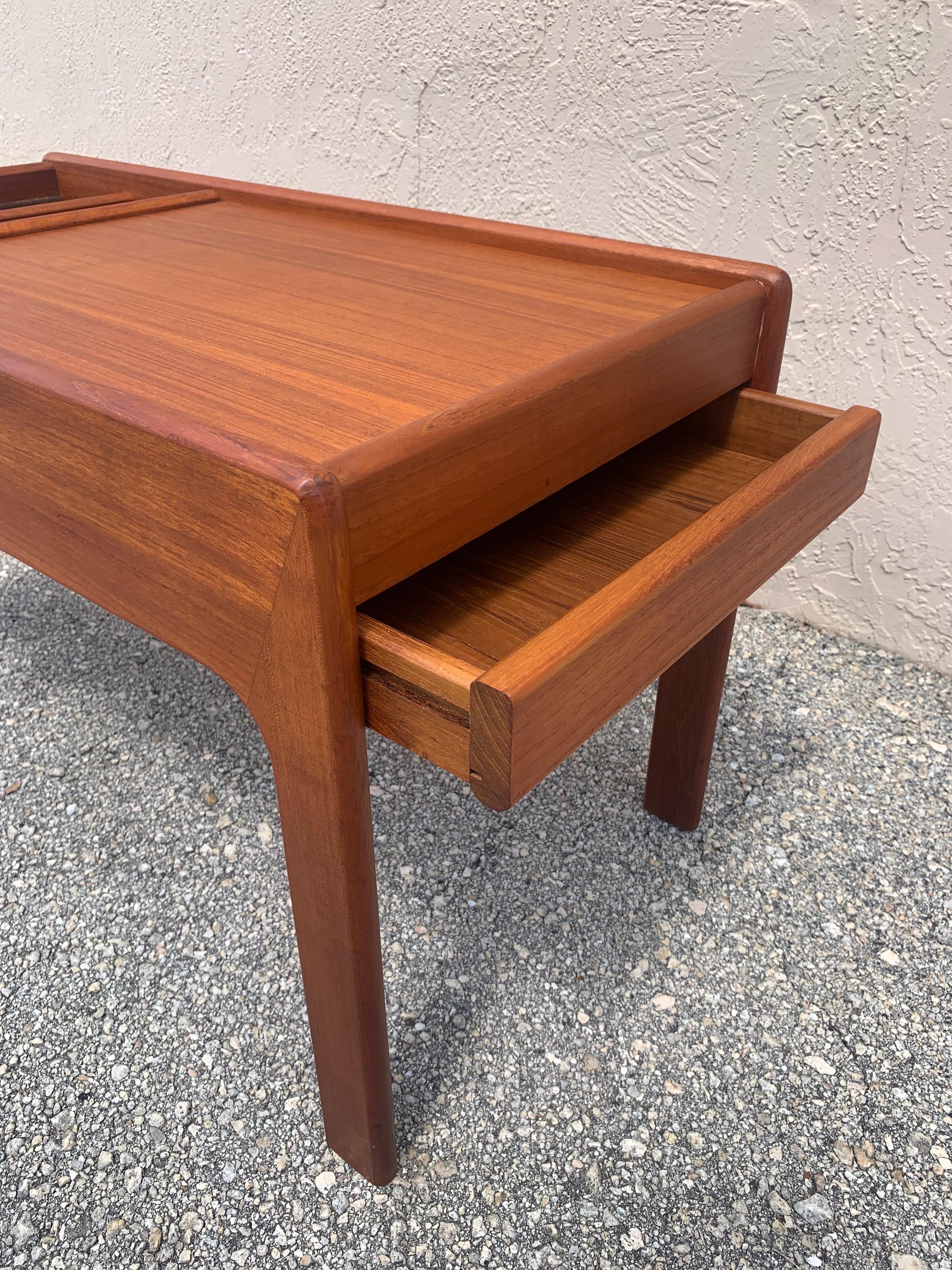 Mid Century Danish Teak Coffee Table with Suede Magazine Holder For Sale 2