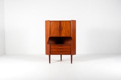 Meuble de bar d'angle danois en teck du milieu du siècle, années 1960