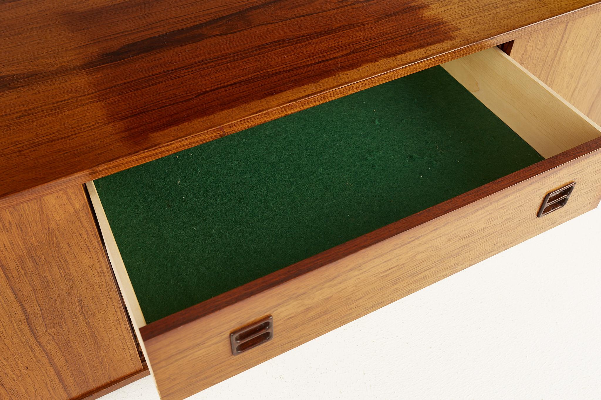 Mid Century Danish Teak Credenza and Hutch 15