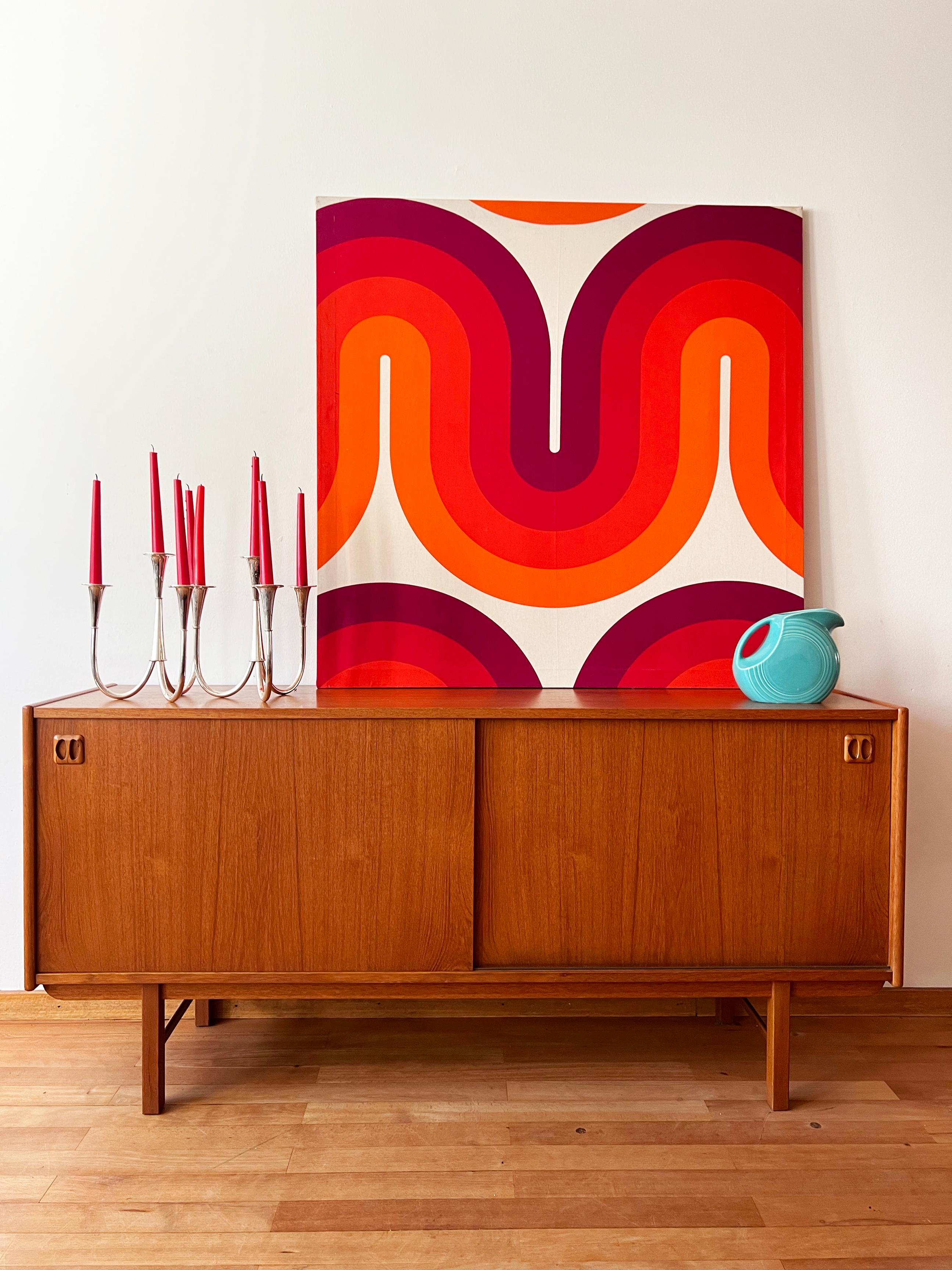 Fantastic, minimalist Original Danish Teak Mid Century Credenza piece that is just the perfect size for a Dining room, living room for a TV, or a bedroom. This piece works everywhere.  It is timeless and beautiful.

One cabinet with two sliding