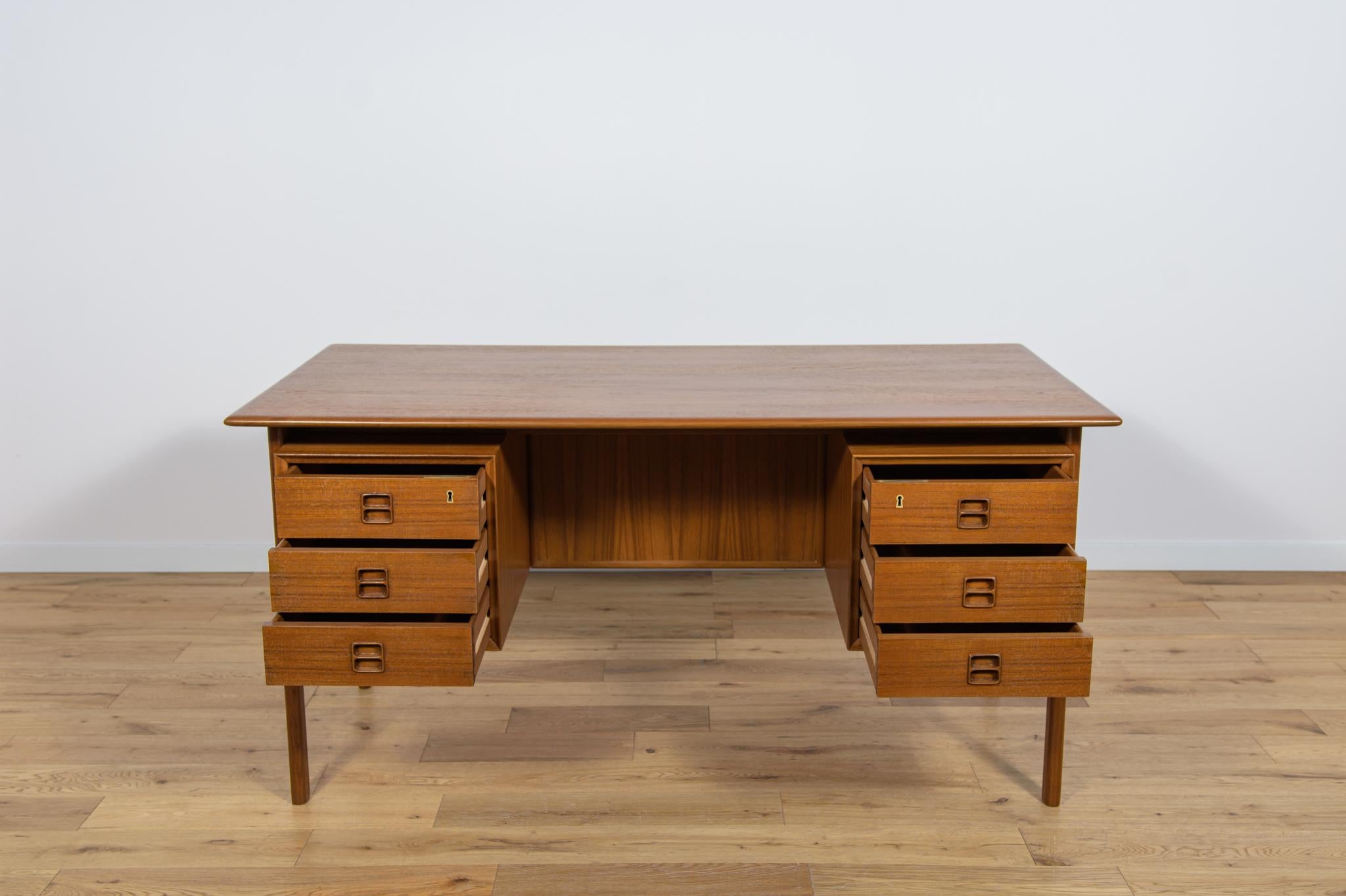Dänischer Teakholz-Schreibtisch aus der Jahrhundertmitte von Arne Vodder für Sibast, 1960er Jahre im Angebot 4