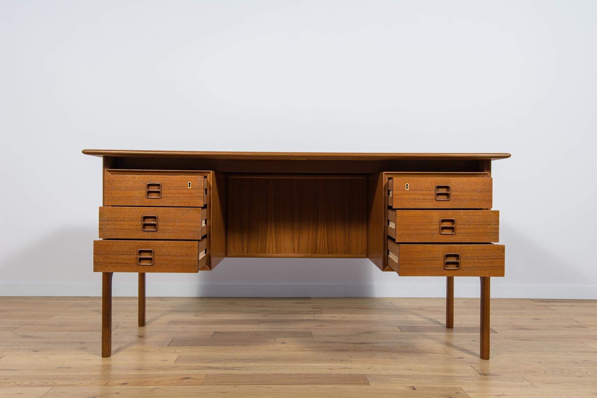 Dänischer Teakholz-Schreibtisch aus der Jahrhundertmitte von Arne Vodder für Sibast, 1960er Jahre im Angebot 5