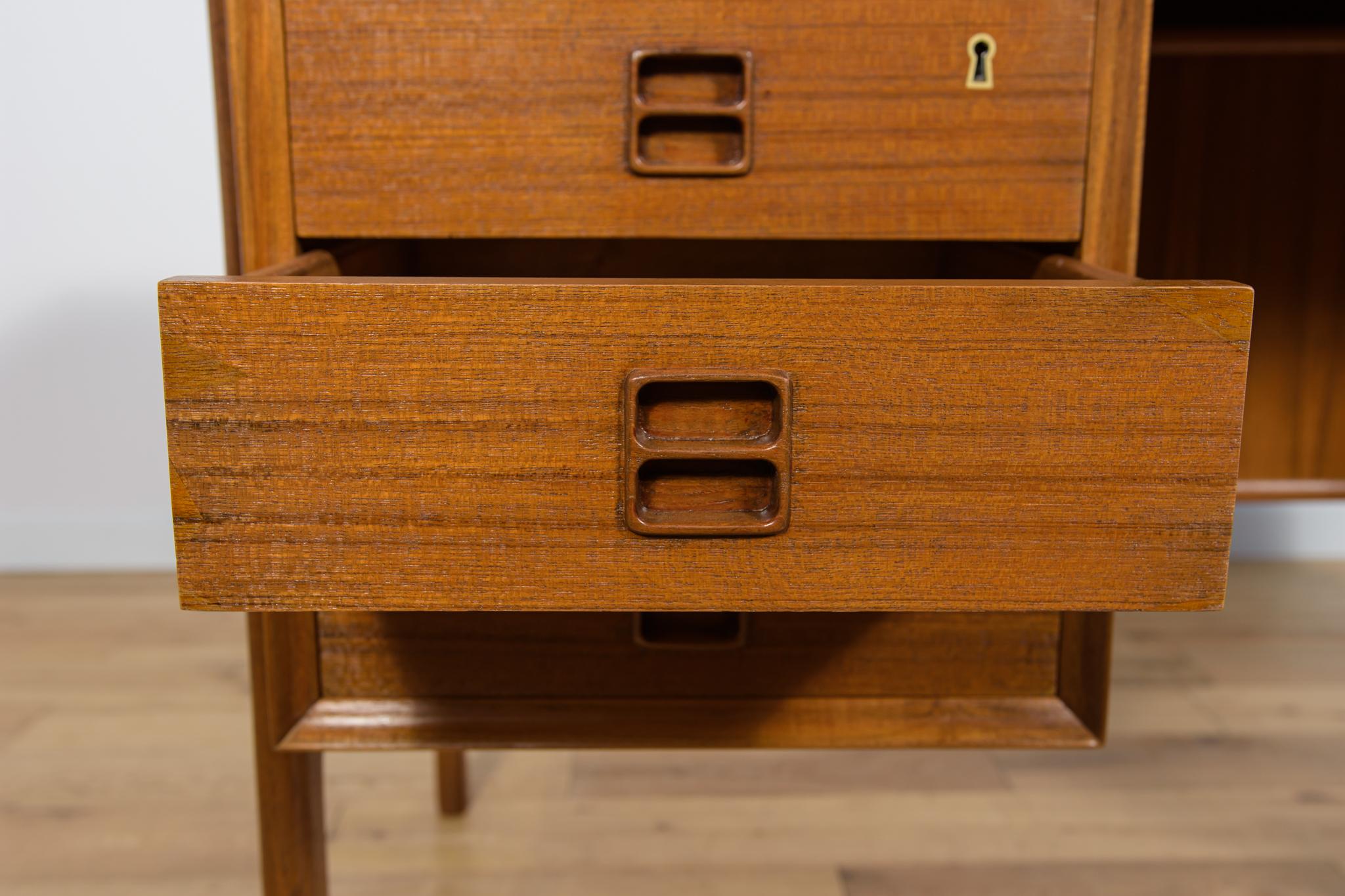 Dänischer Teakholz-Schreibtisch aus der Jahrhundertmitte von Arne Vodder für Sibast, 1960er Jahre im Angebot 7