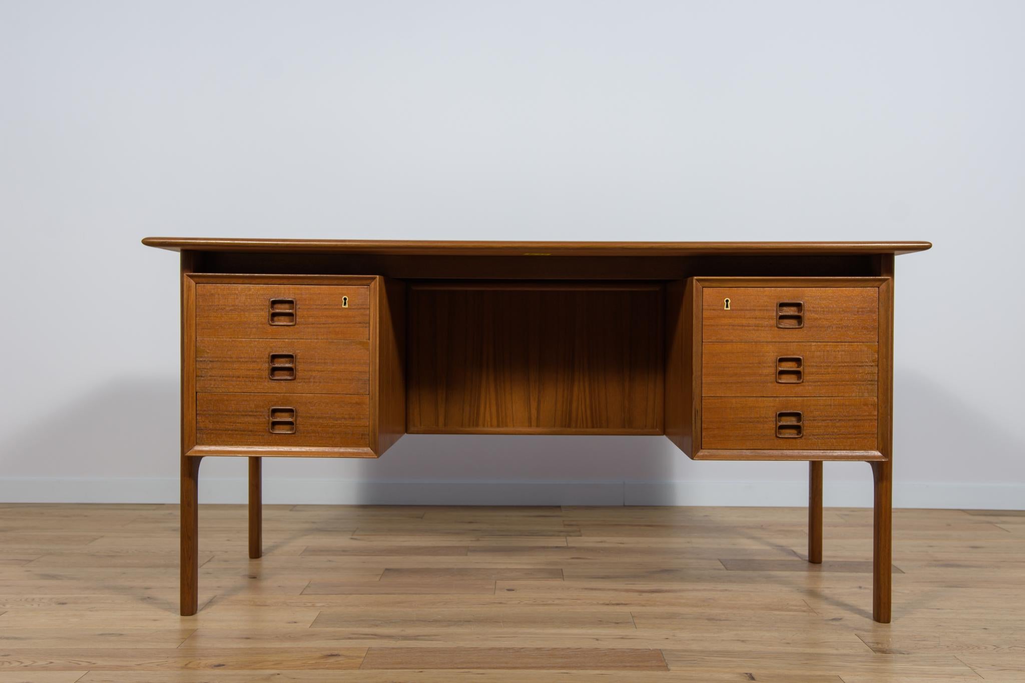 Mid-Century Modern Mid-Century Danish Teak Desk by Arne Vodder for Sibast, 1960s For Sale