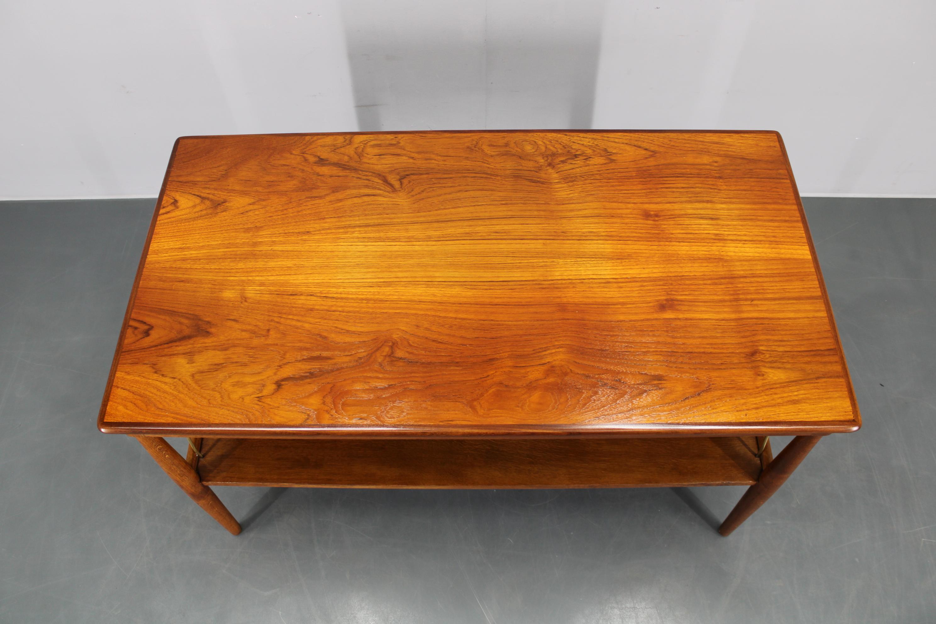 Scrivania danese di metà secolo in teak, con doppio piedistallo, circa 1960 in vendita 5