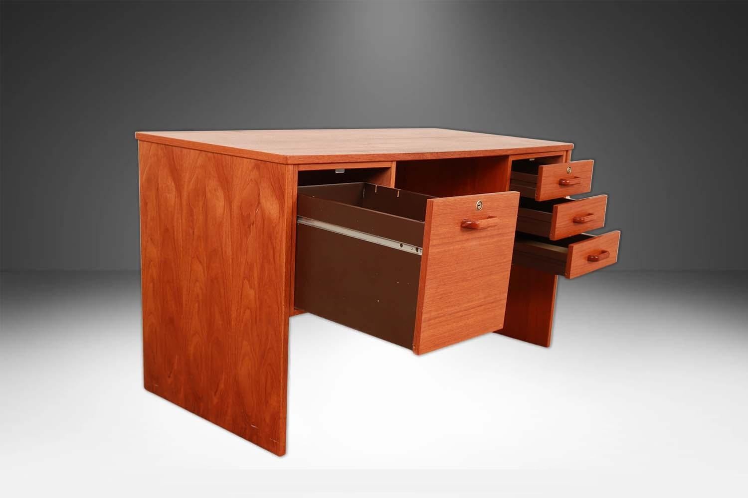 Mid-Century Danish Teak Desk For Sale 1